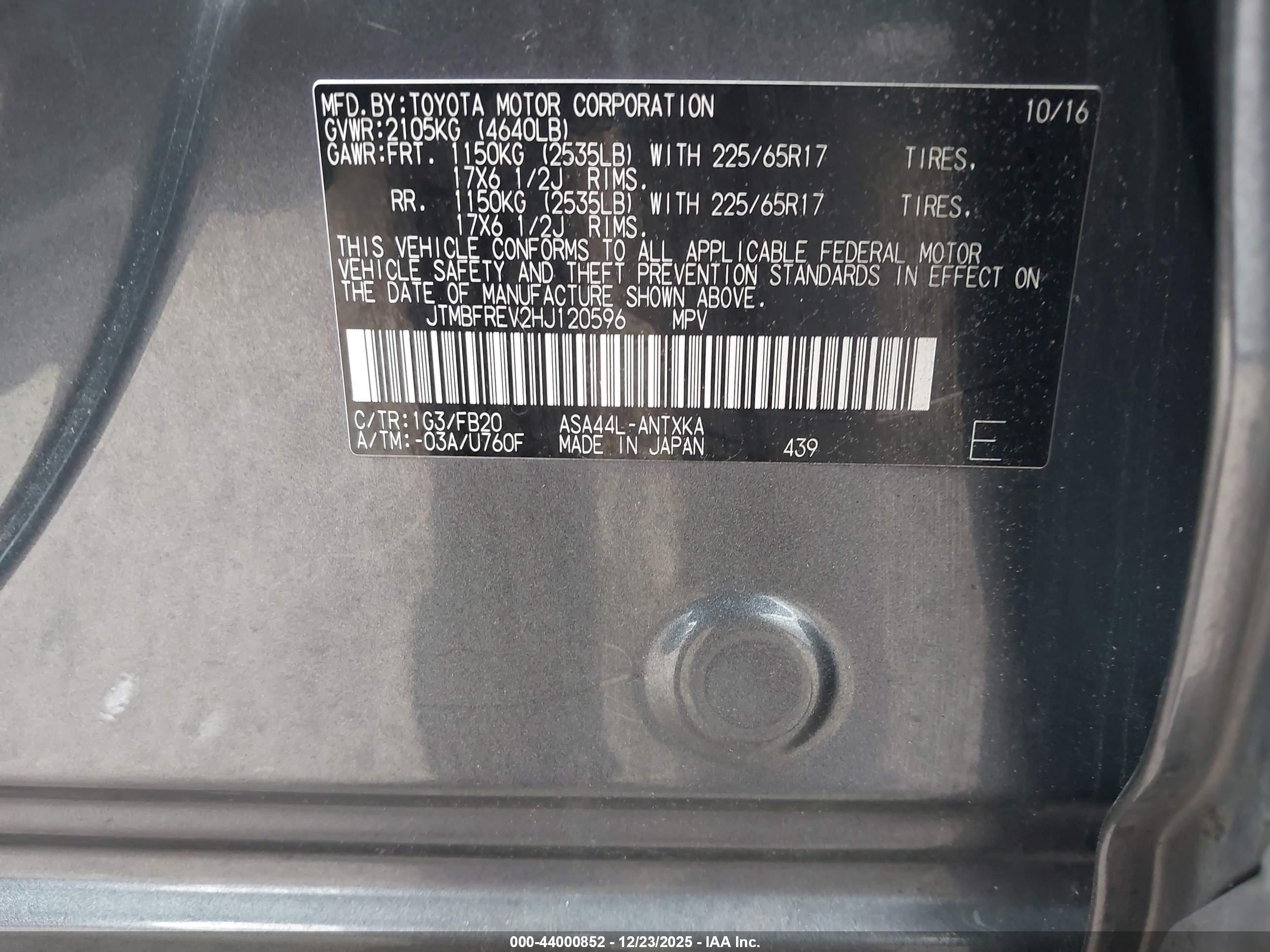 TOYOTA RAV4 image 9