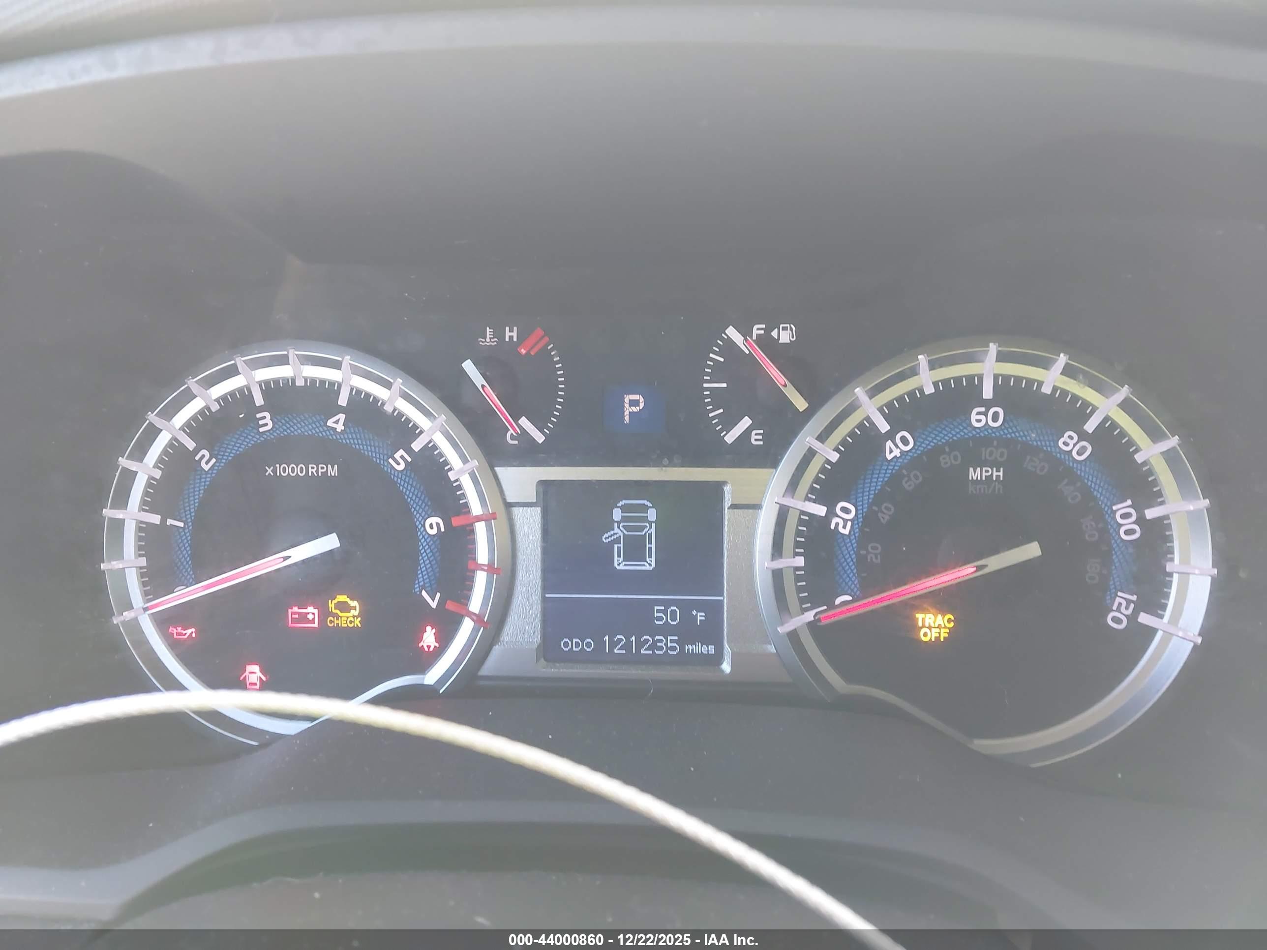 TOYOTA 4RUNNER image 7