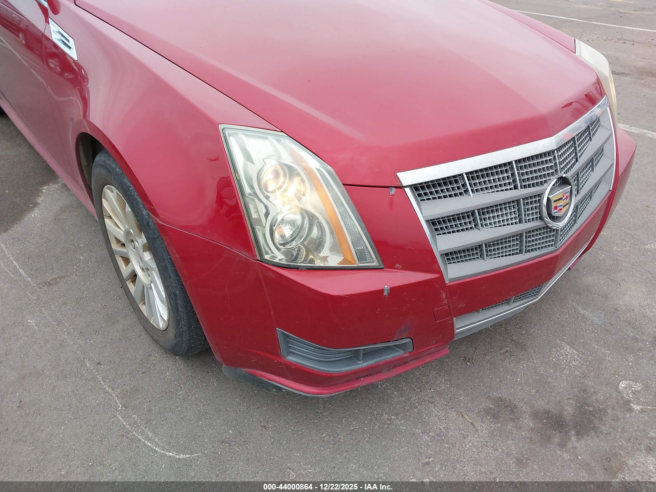 CADILLAC CTS image 6