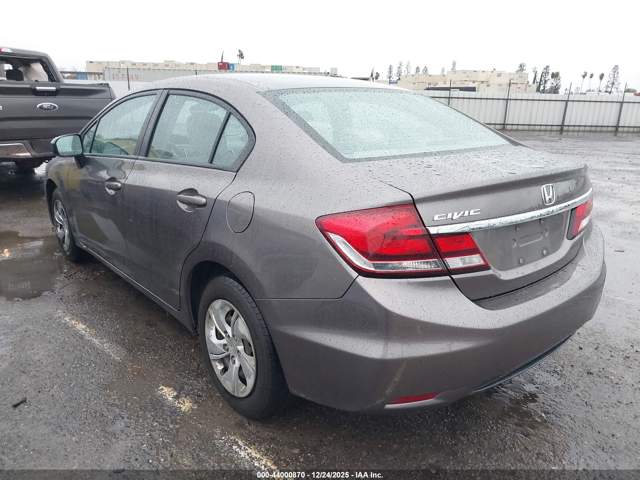 HONDA CIVIC image 3