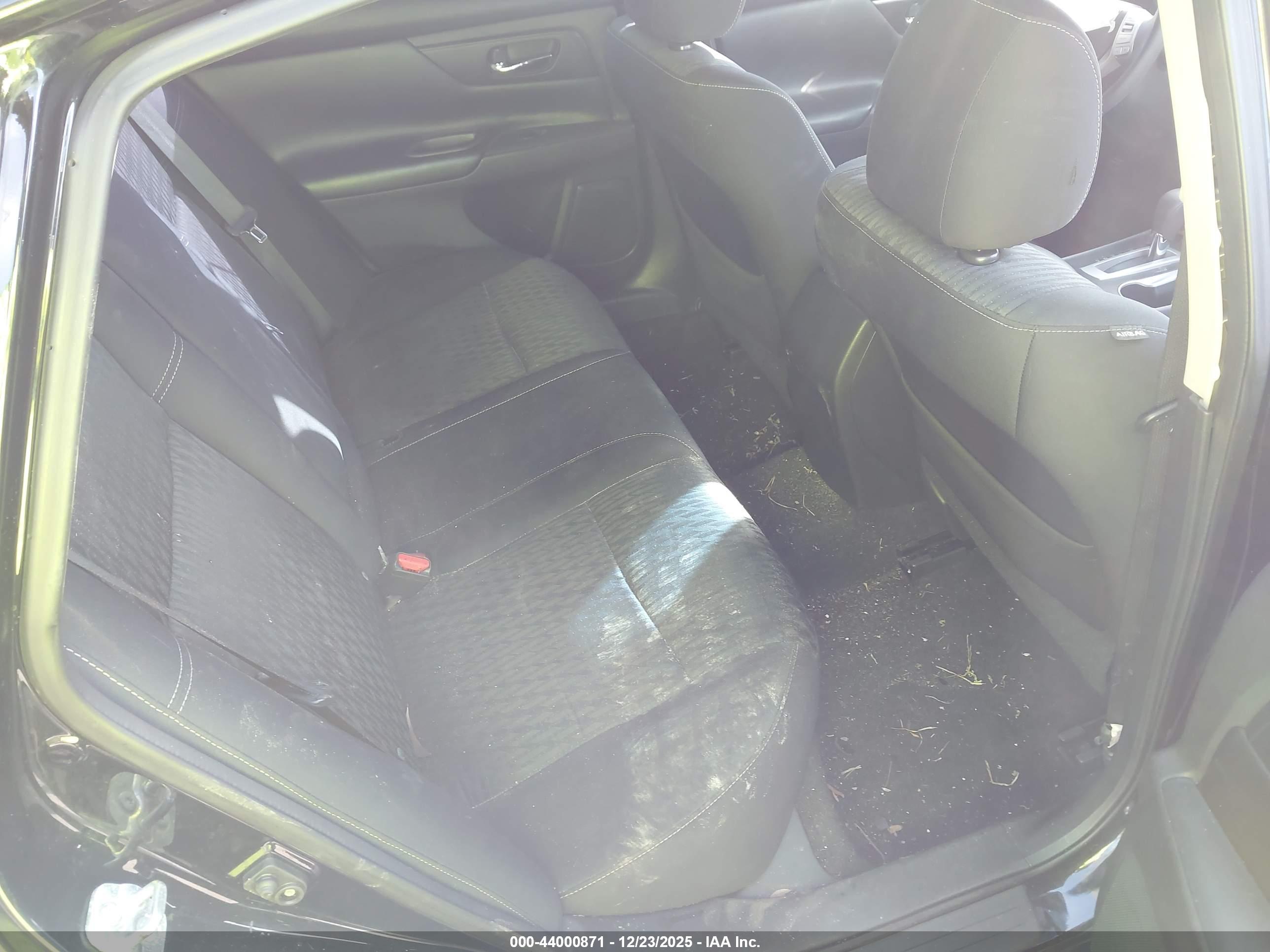 NISSAN ALTIMA image 8