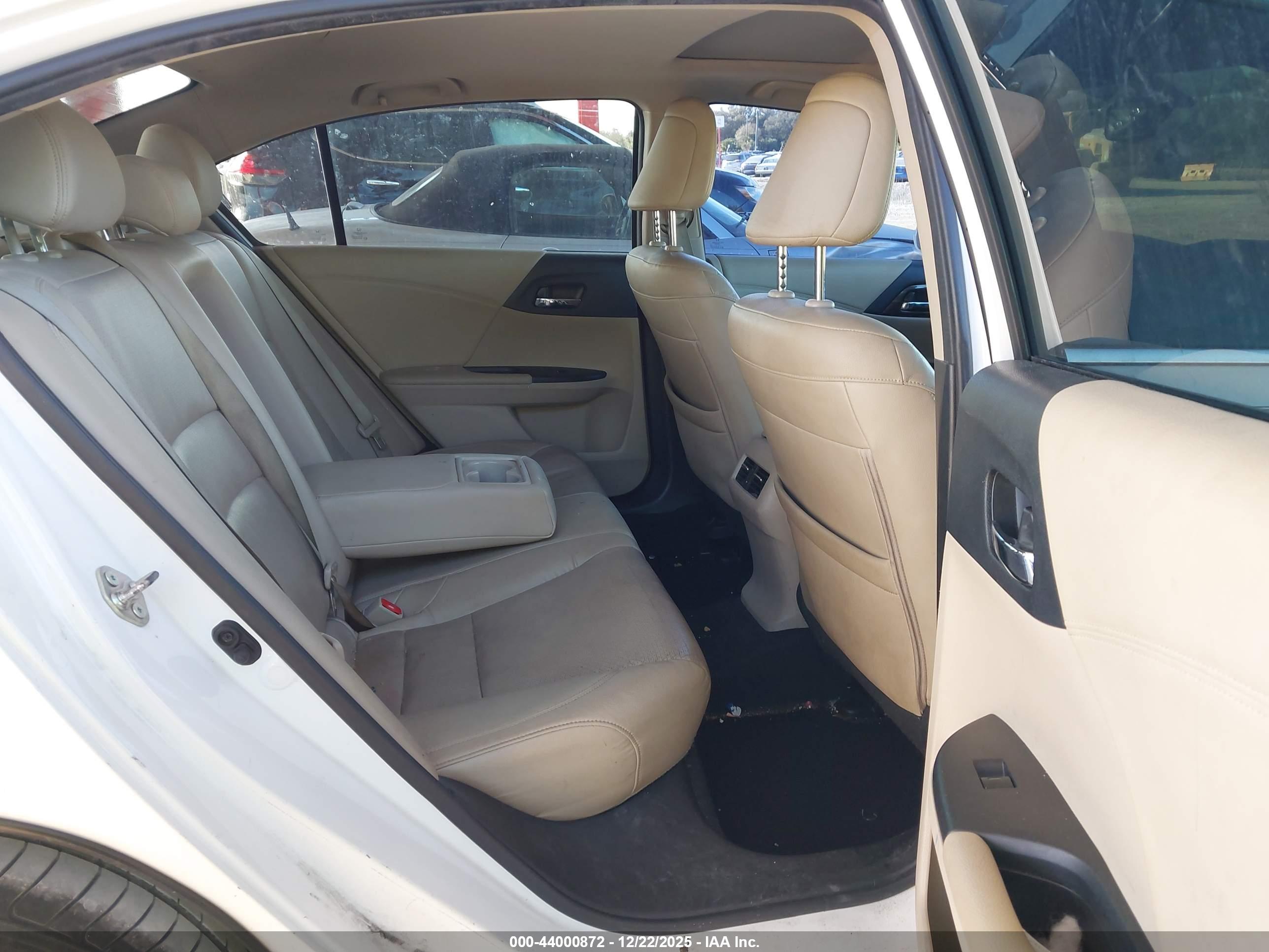 HONDA ACCORD image 8