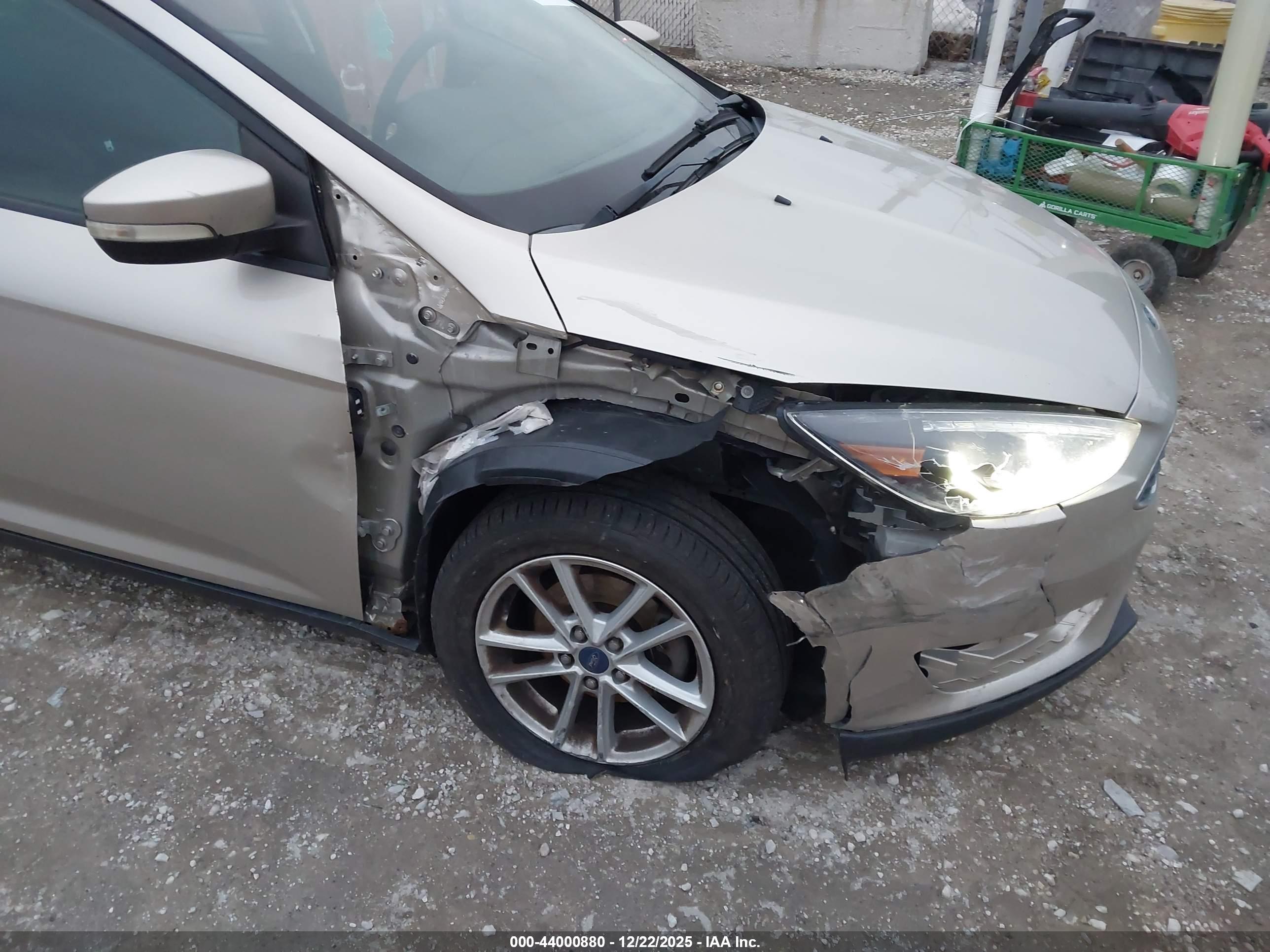 FORD FOCUS image 6