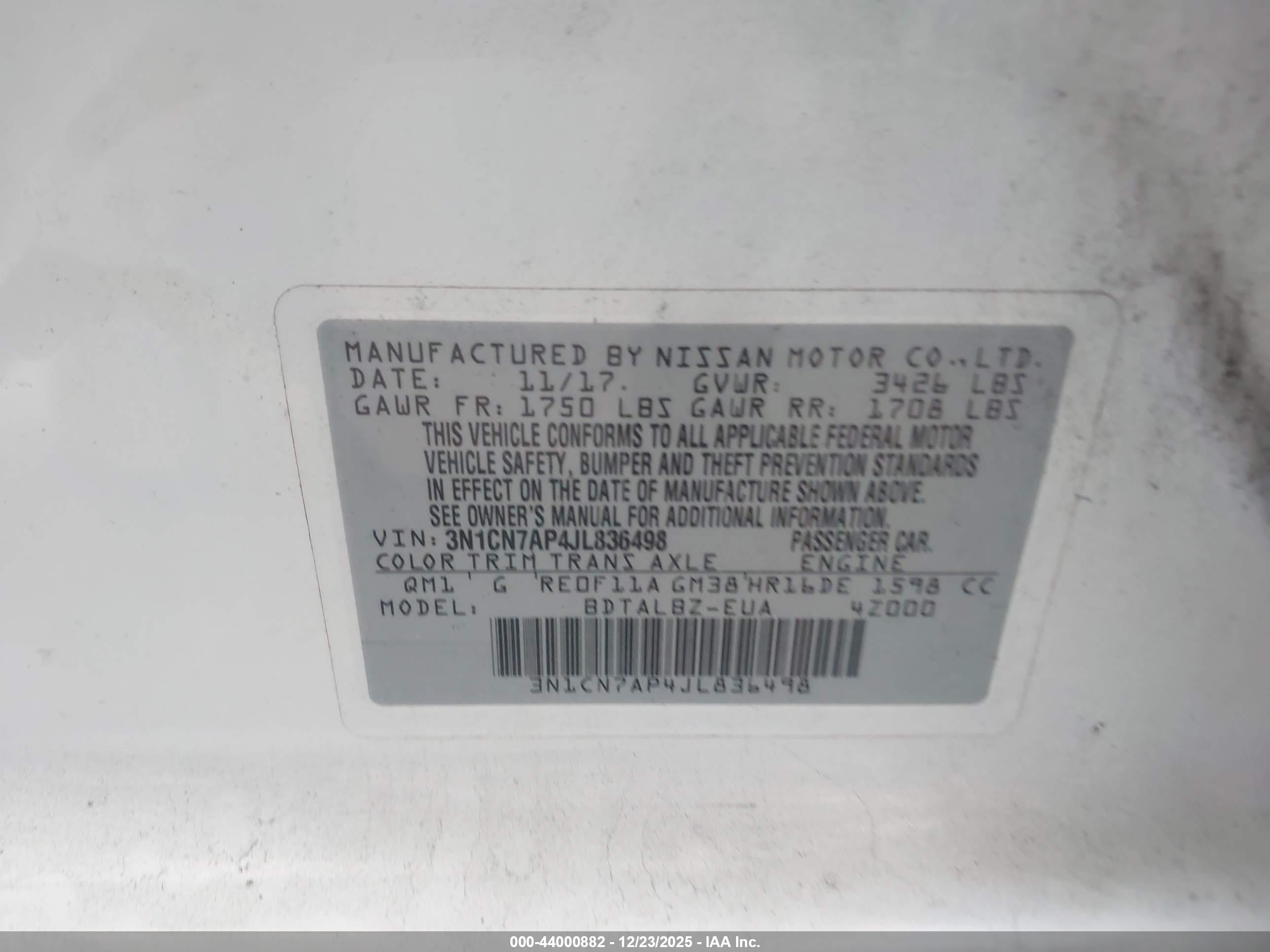 NISSAN VERSA image 9