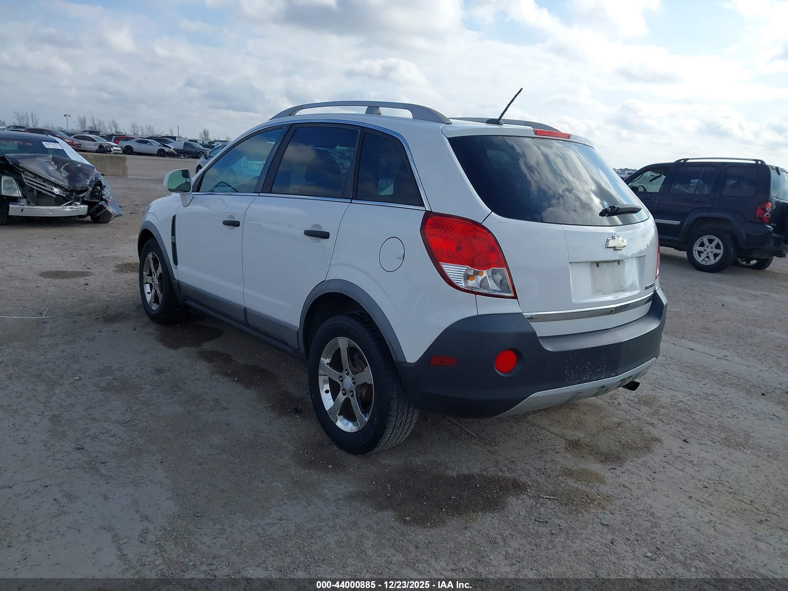 CHEVROLET CAPTIVA image 3