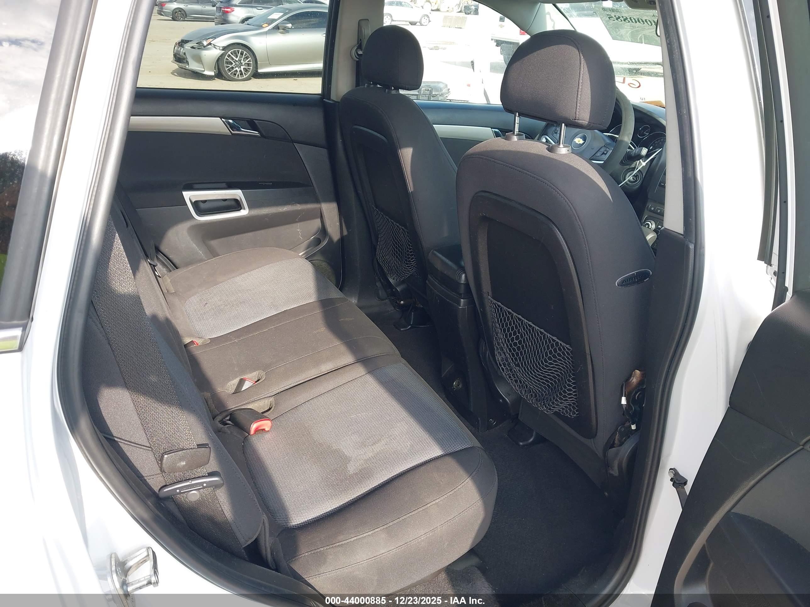 CHEVROLET CAPTIVA image 8