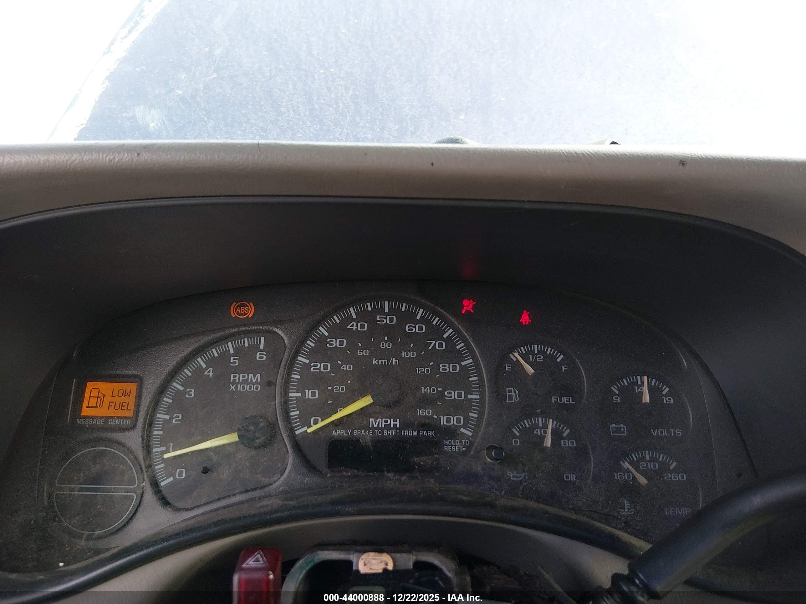 CHEVROLET TAHOE image 7