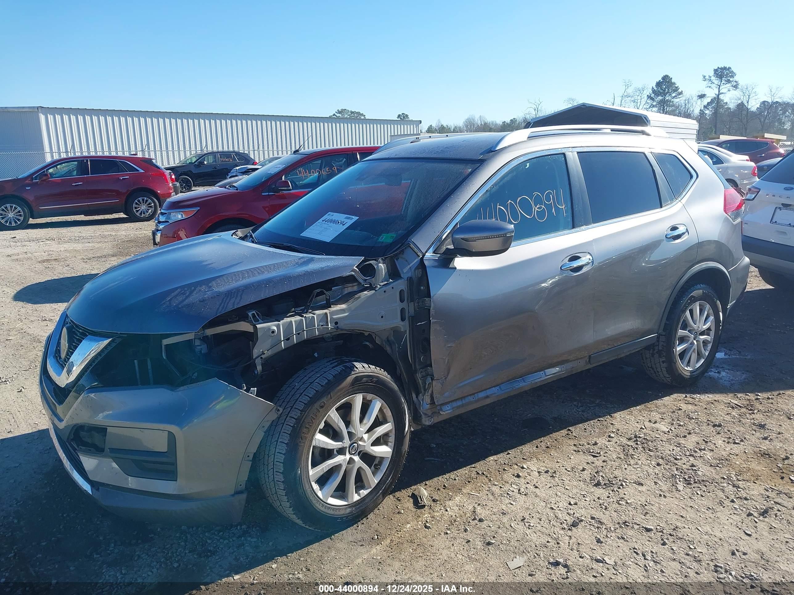 NISSAN ROGUE image 6