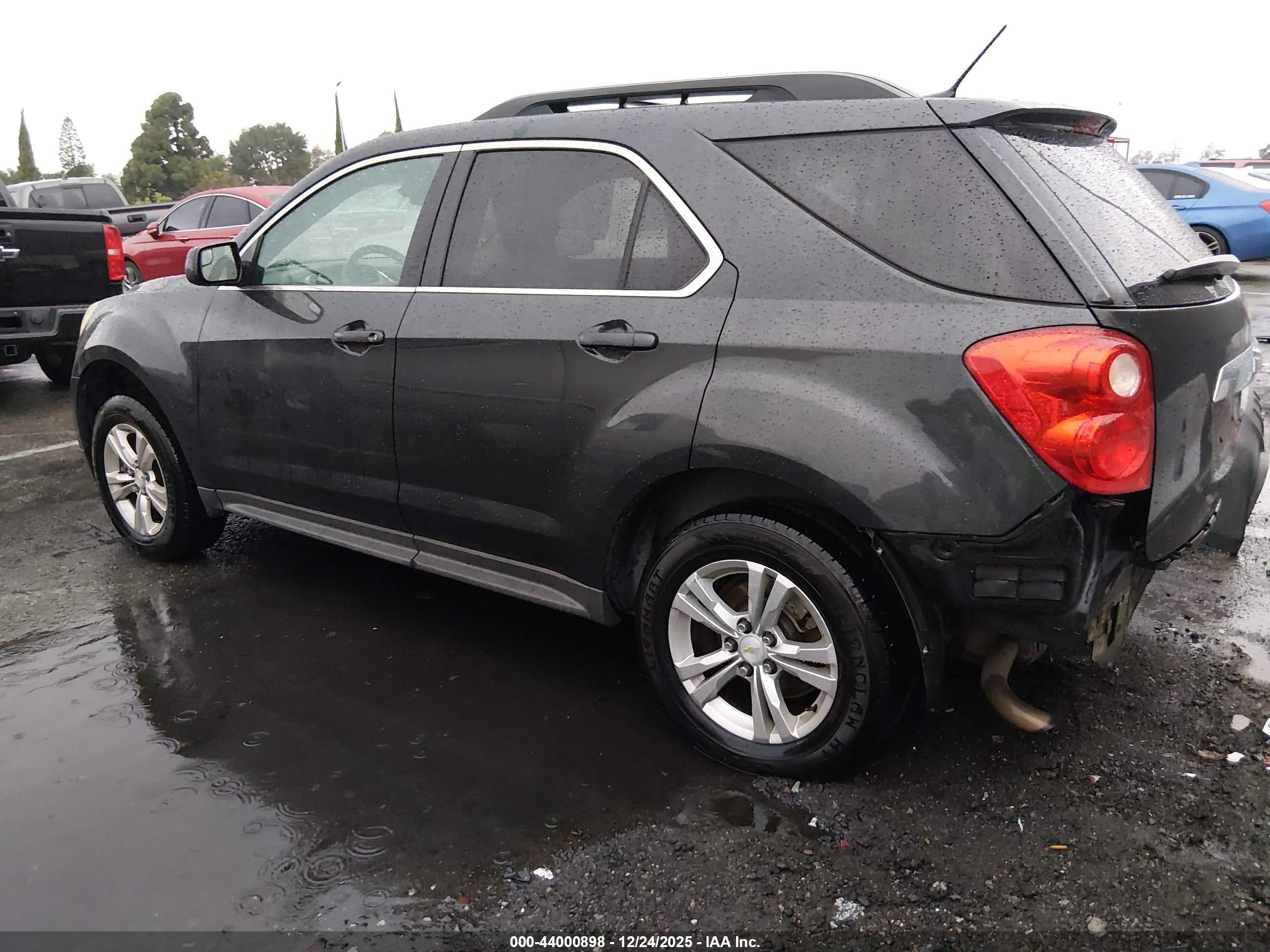 CHEVROLET EQUINOX image 3