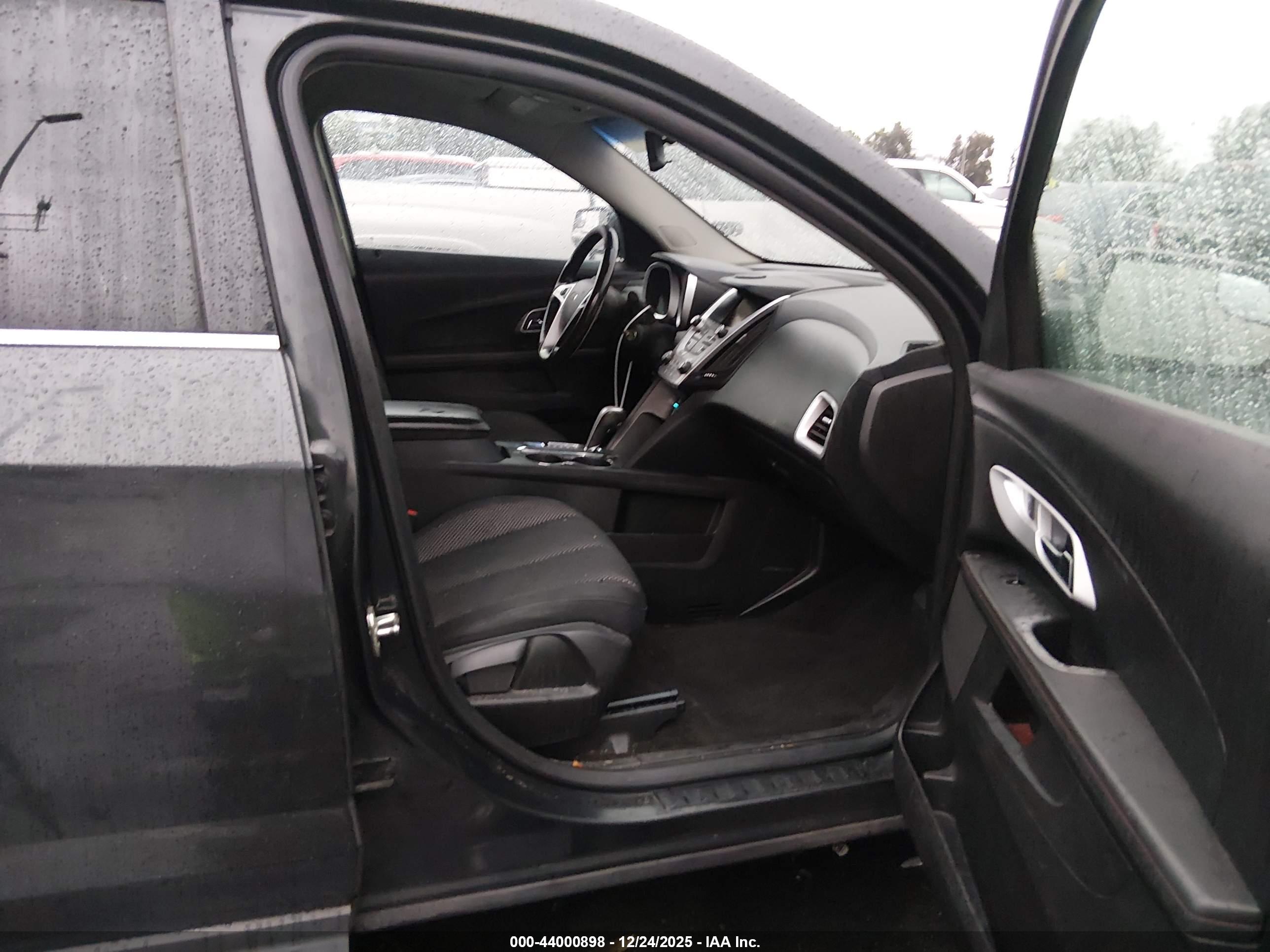 CHEVROLET EQUINOX image 5