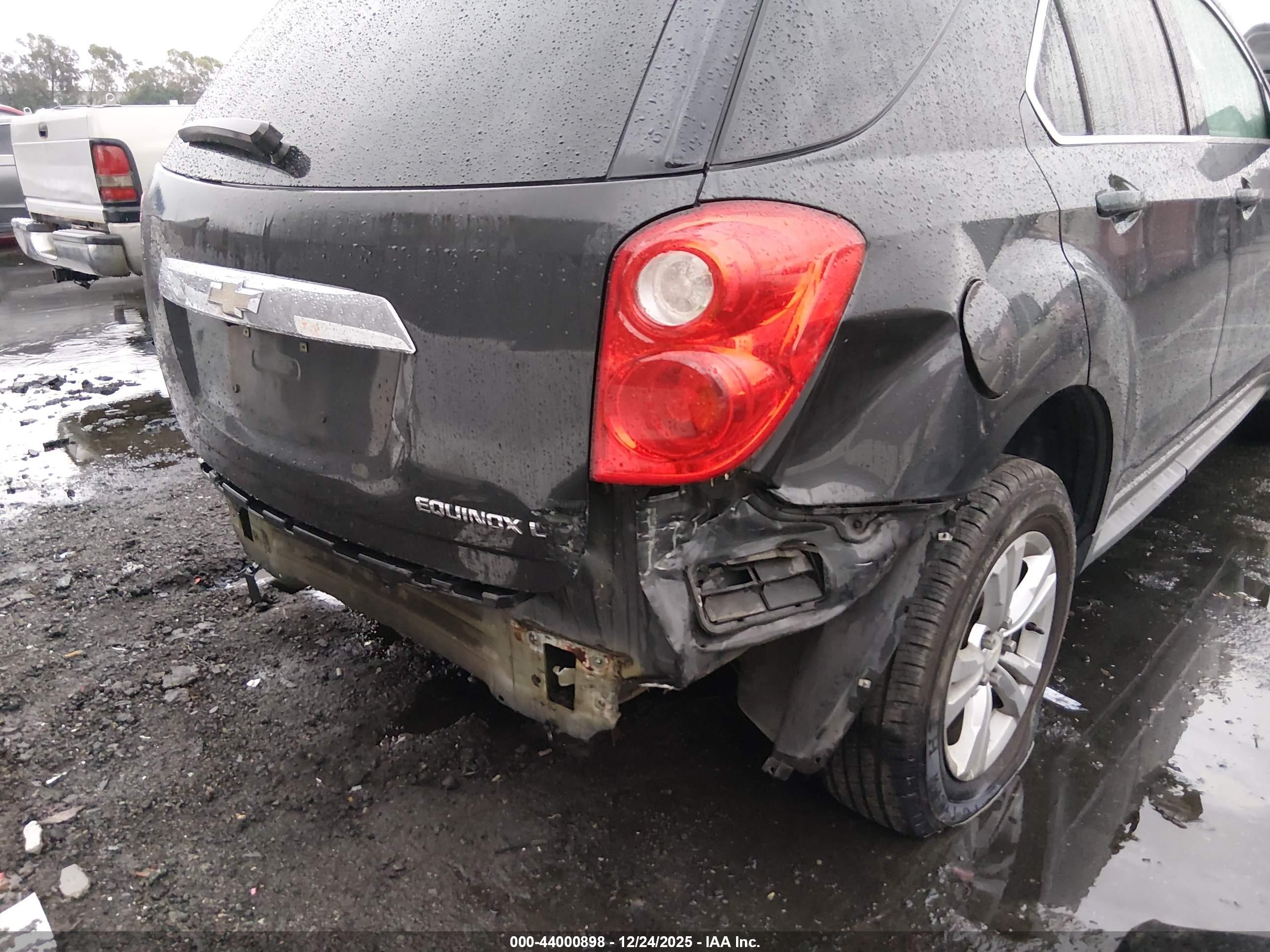 CHEVROLET EQUINOX image 6