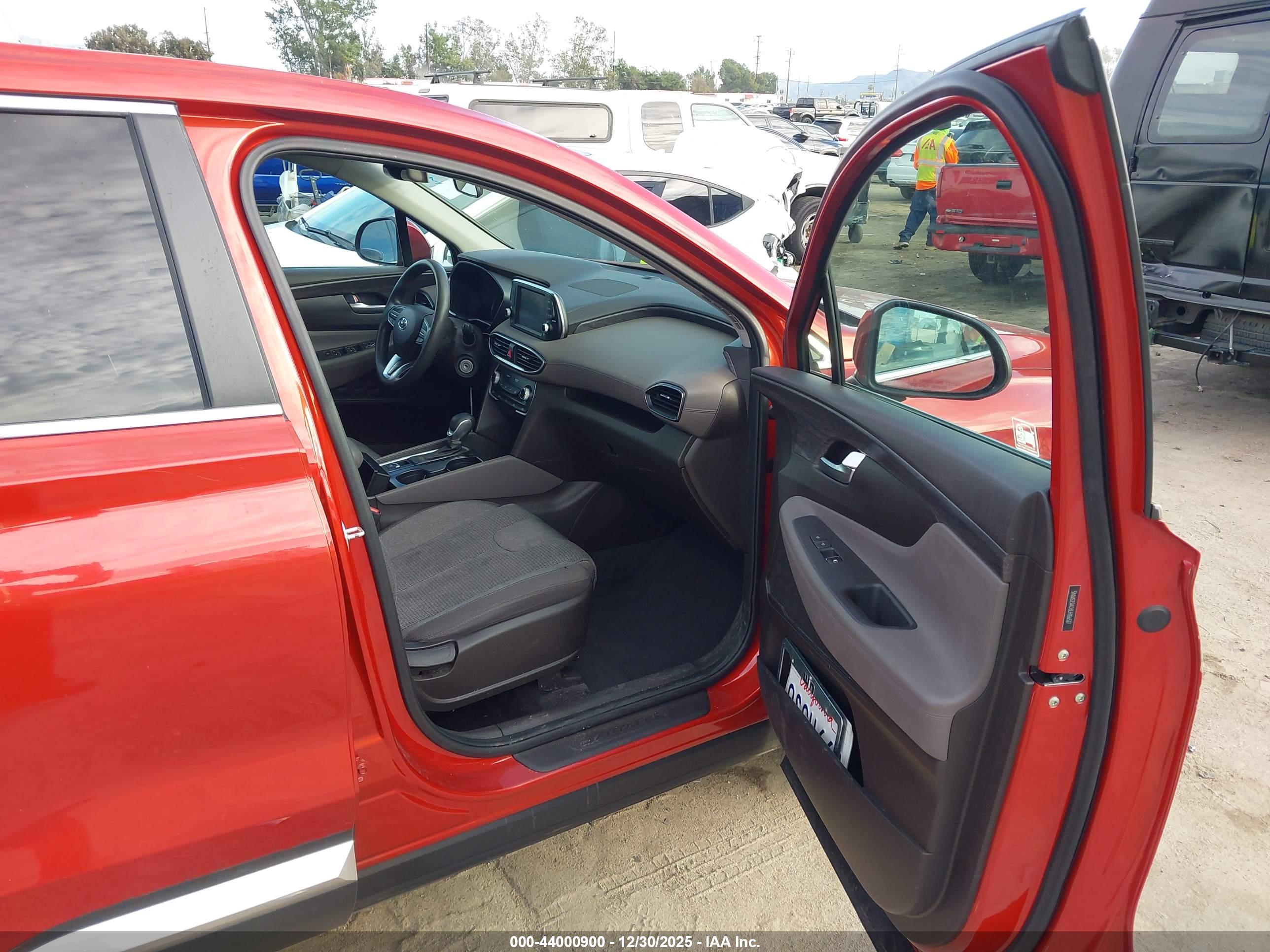 HYUNDAI SANTA image 5