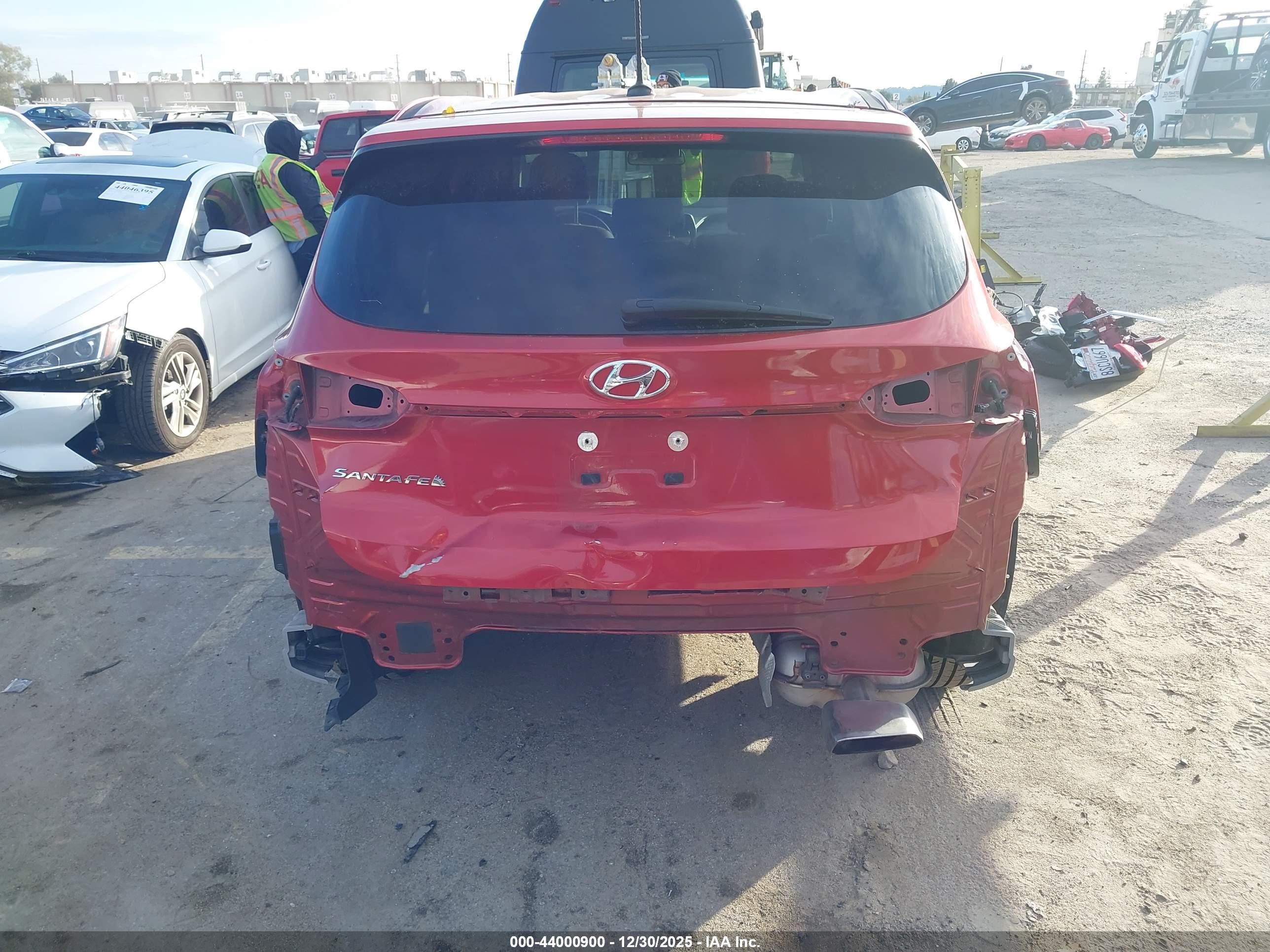 HYUNDAI SANTA image 6