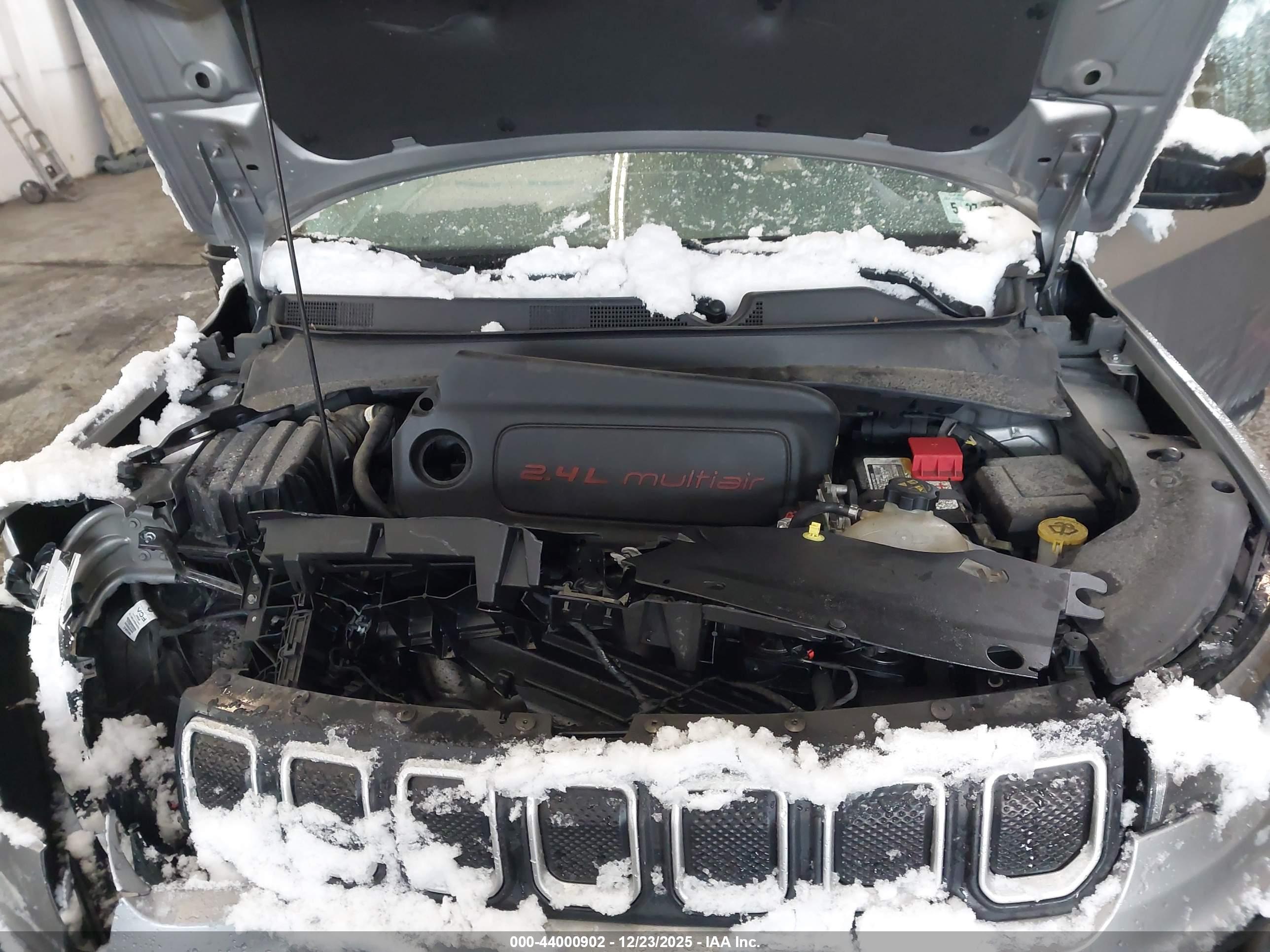JEEP COMPASS image 10