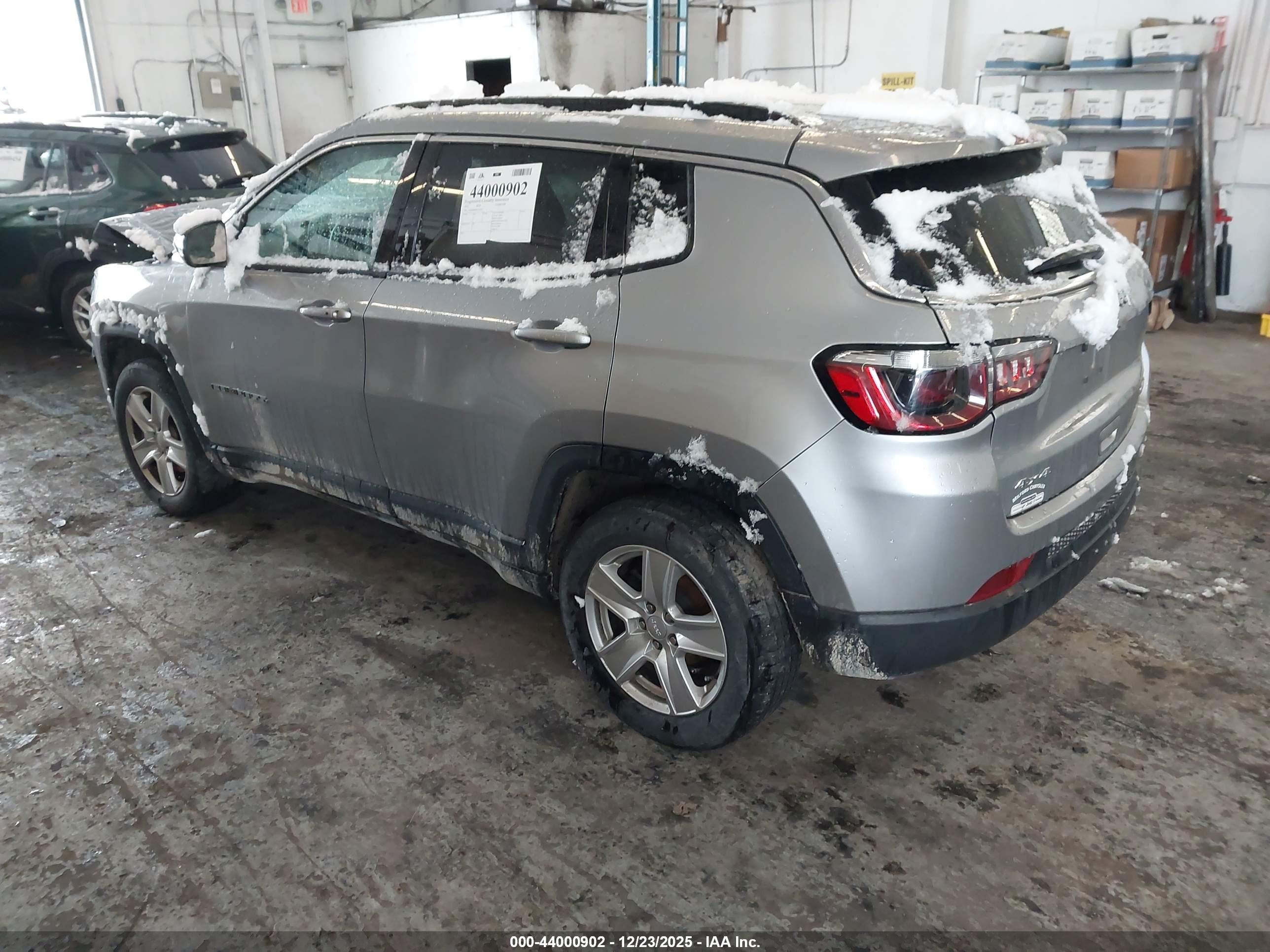 JEEP COMPASS image 3