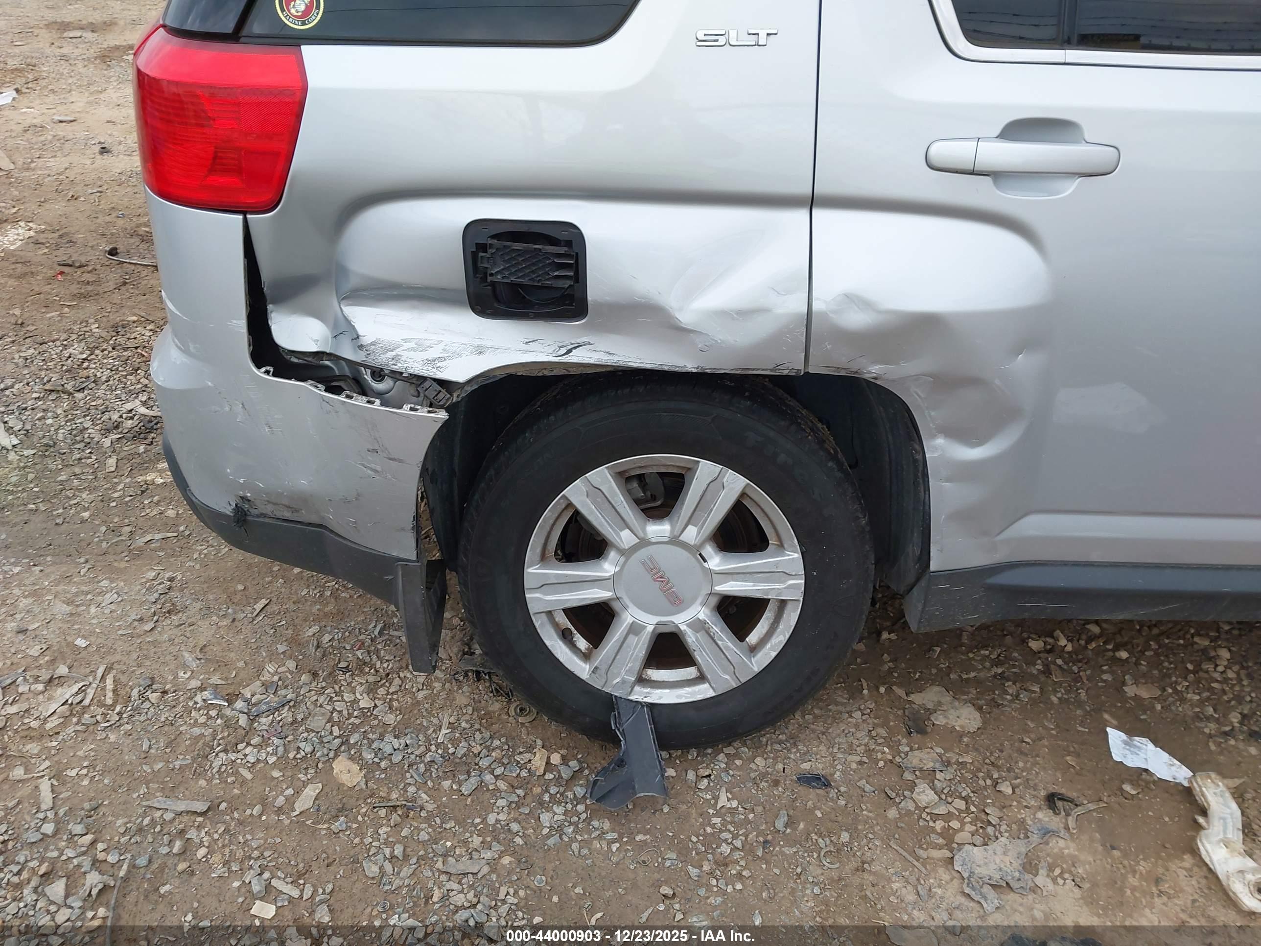 GMC TERRAIN image 6