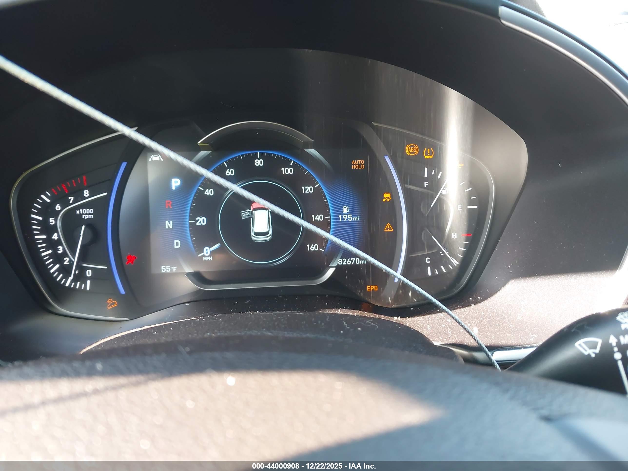 HYUNDAI SANTA image 7