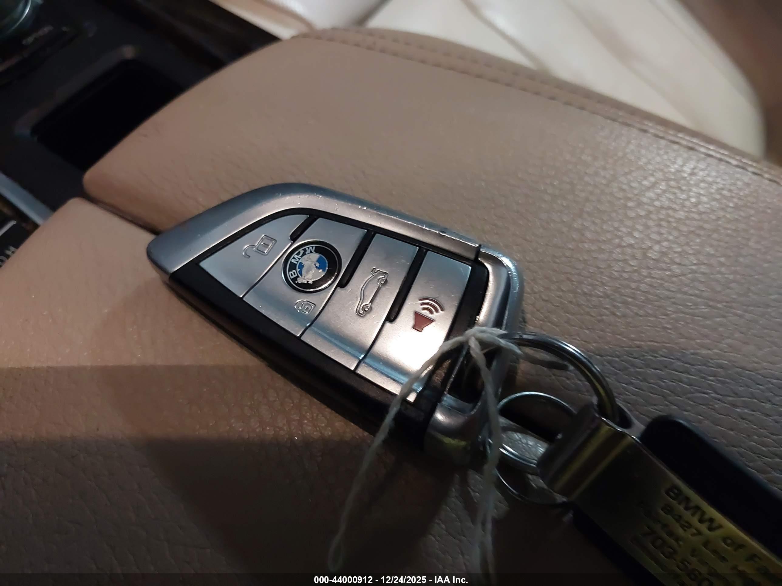 BMW X5 image 11