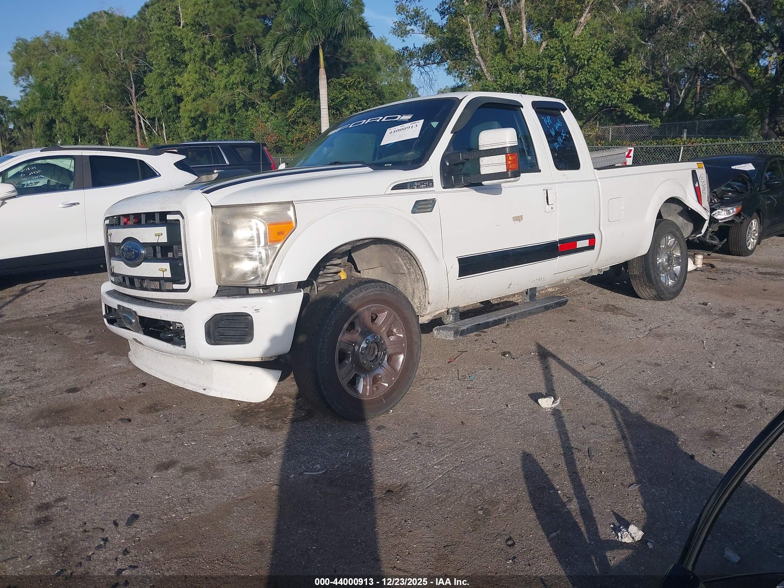 FORD F-250 image 2
