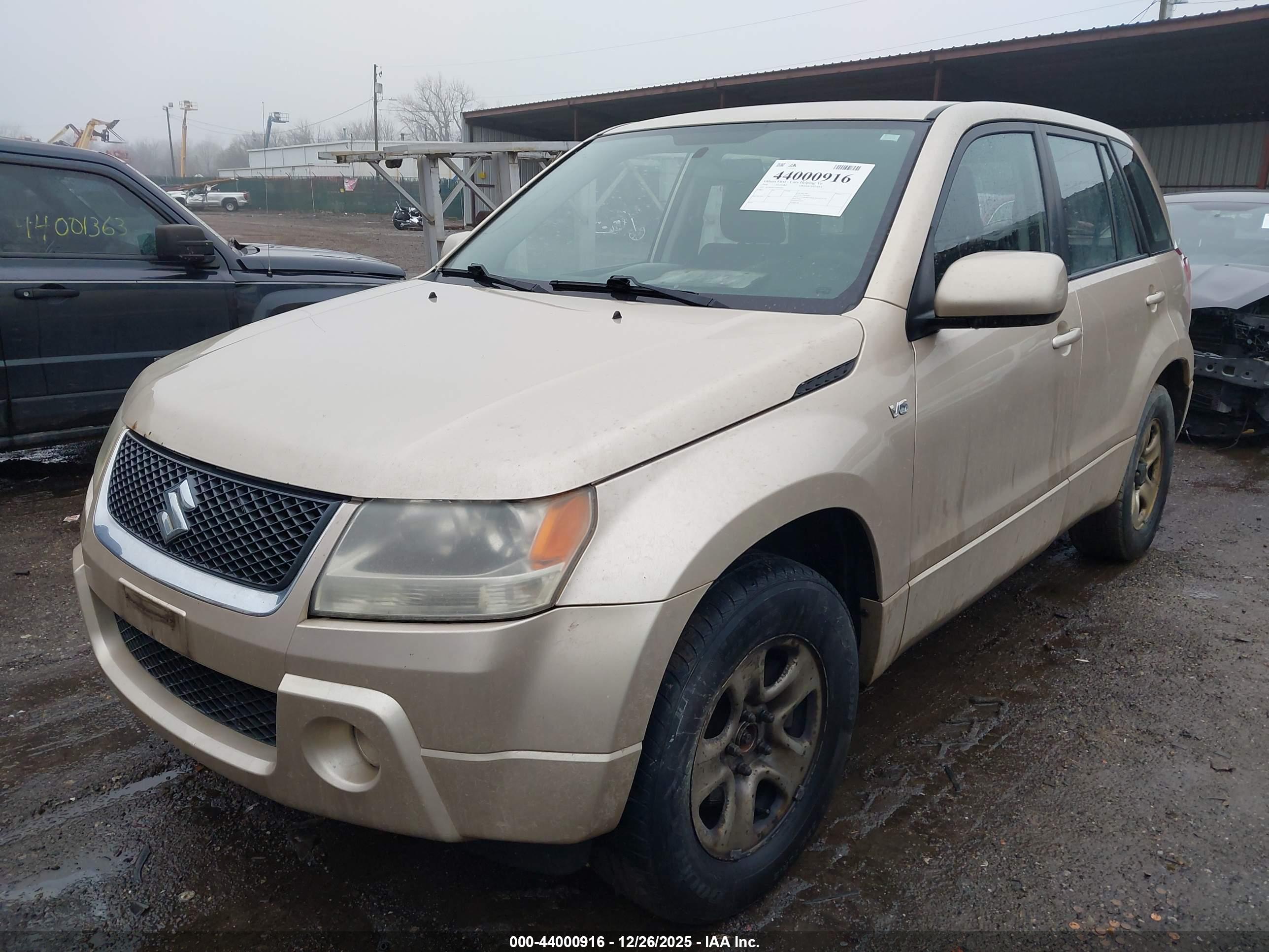 SUZUKI GRAND image 2