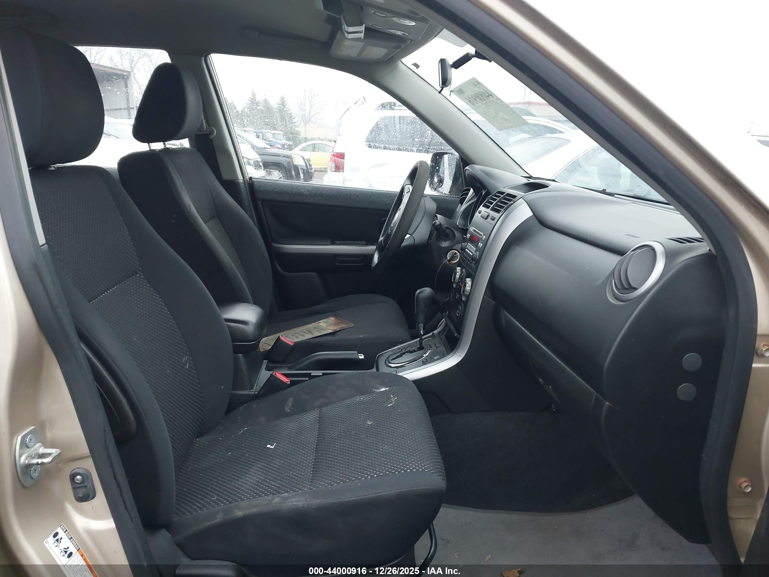 SUZUKI GRAND image 5