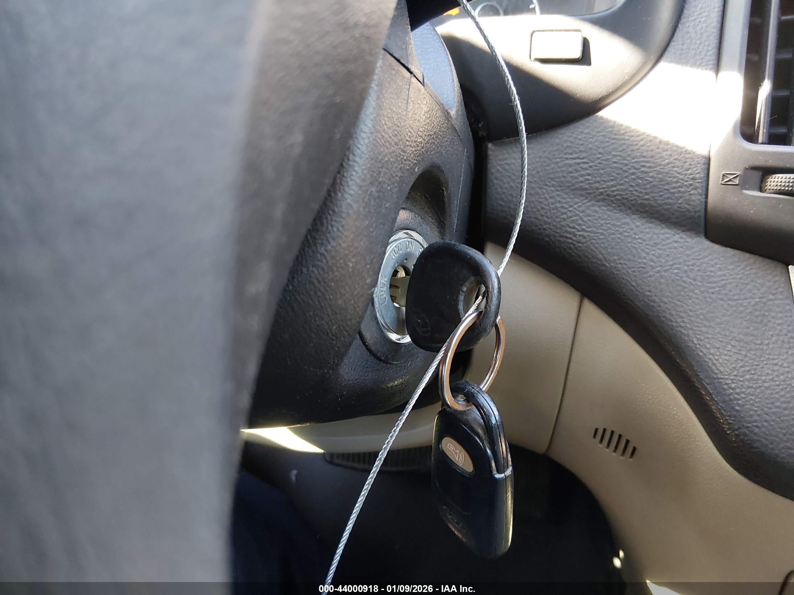 HYUNDAI ELANTRA image 11