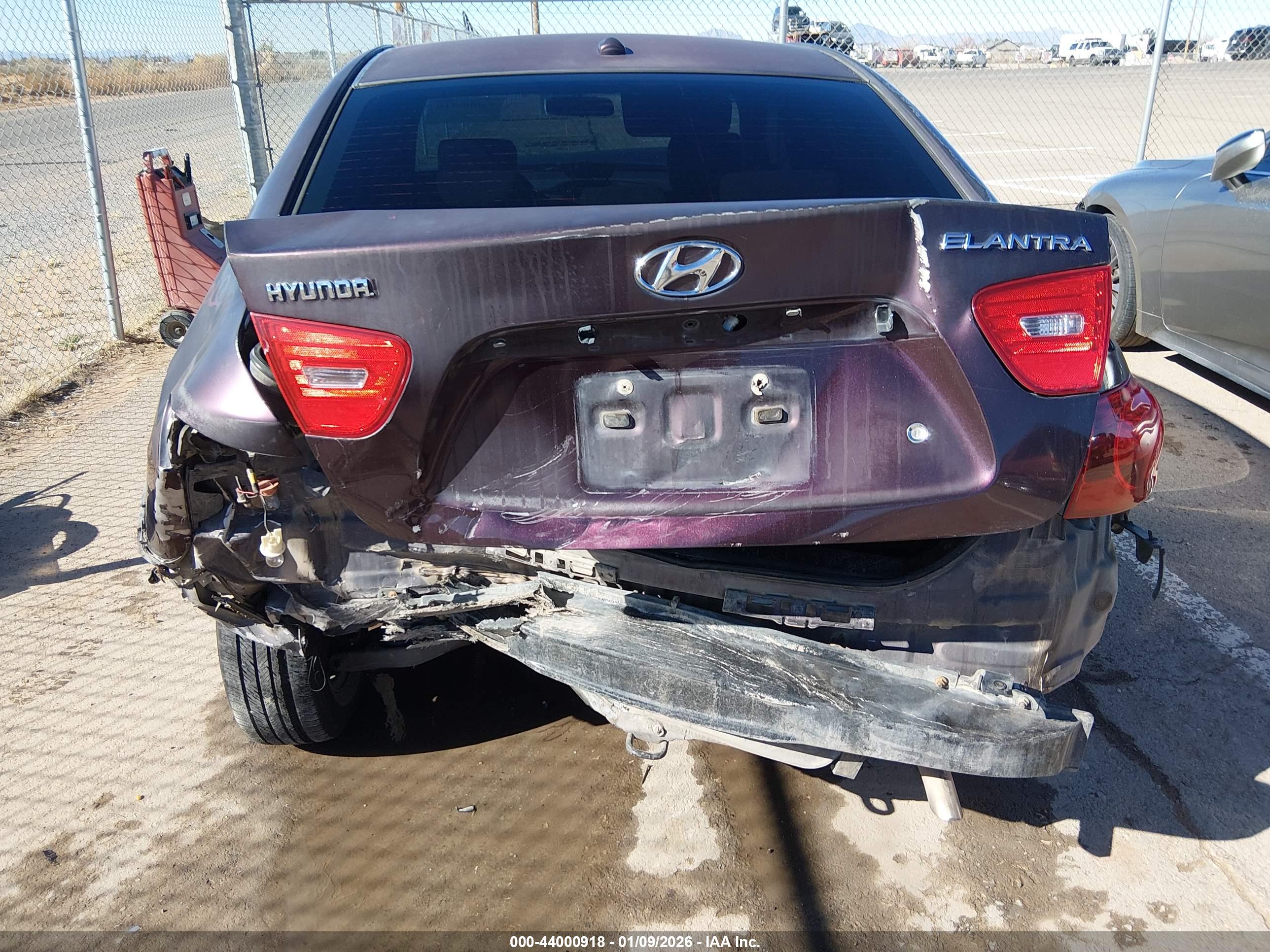 HYUNDAI ELANTRA image 6