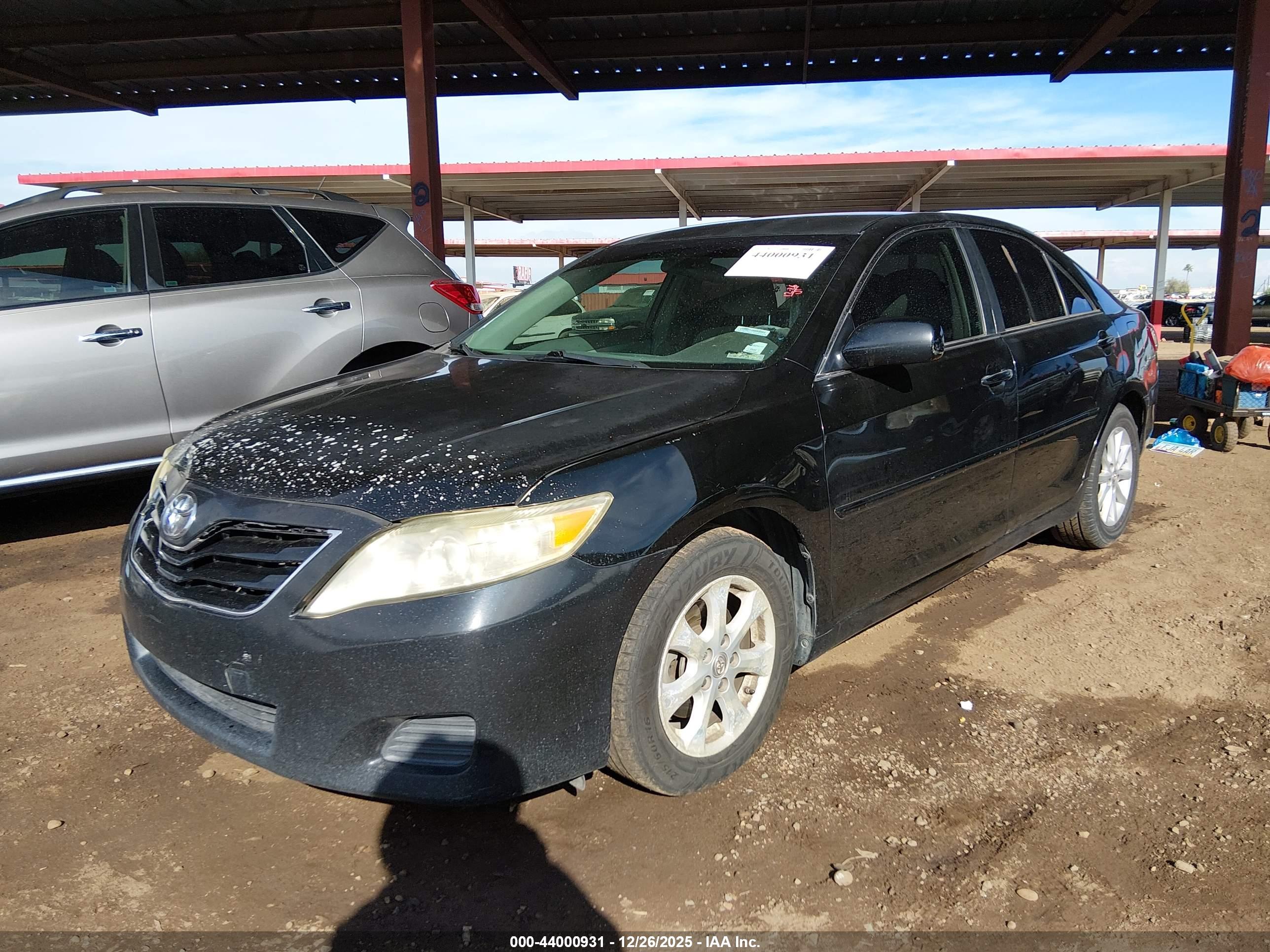 TOYOTA CAMRY image 2