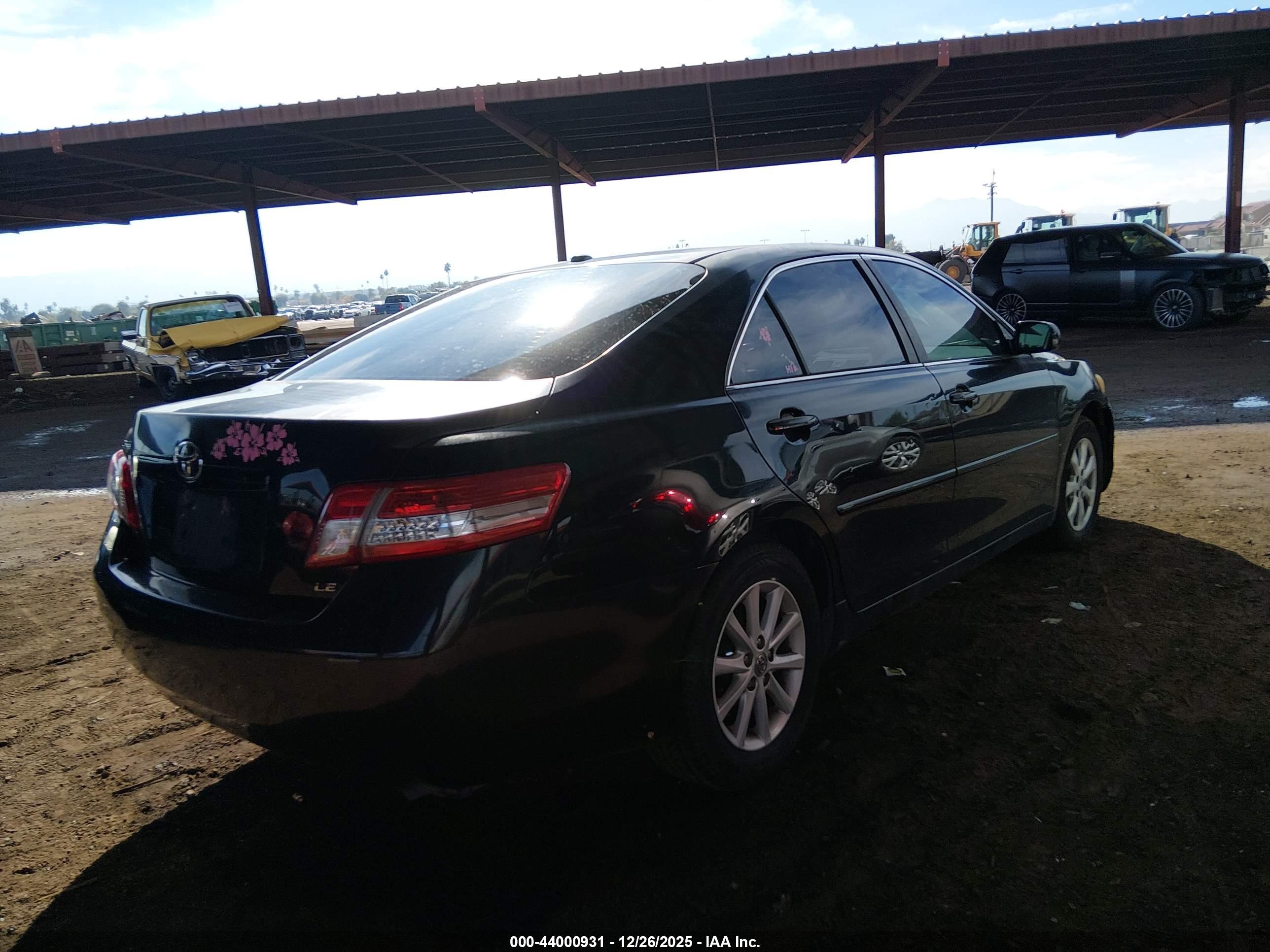 TOYOTA CAMRY image 4