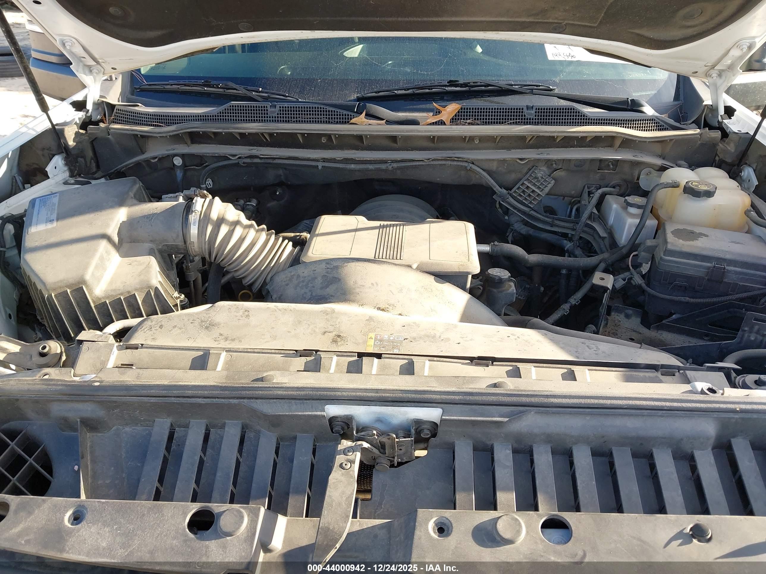 CHEVROLET SILVERADO image 10