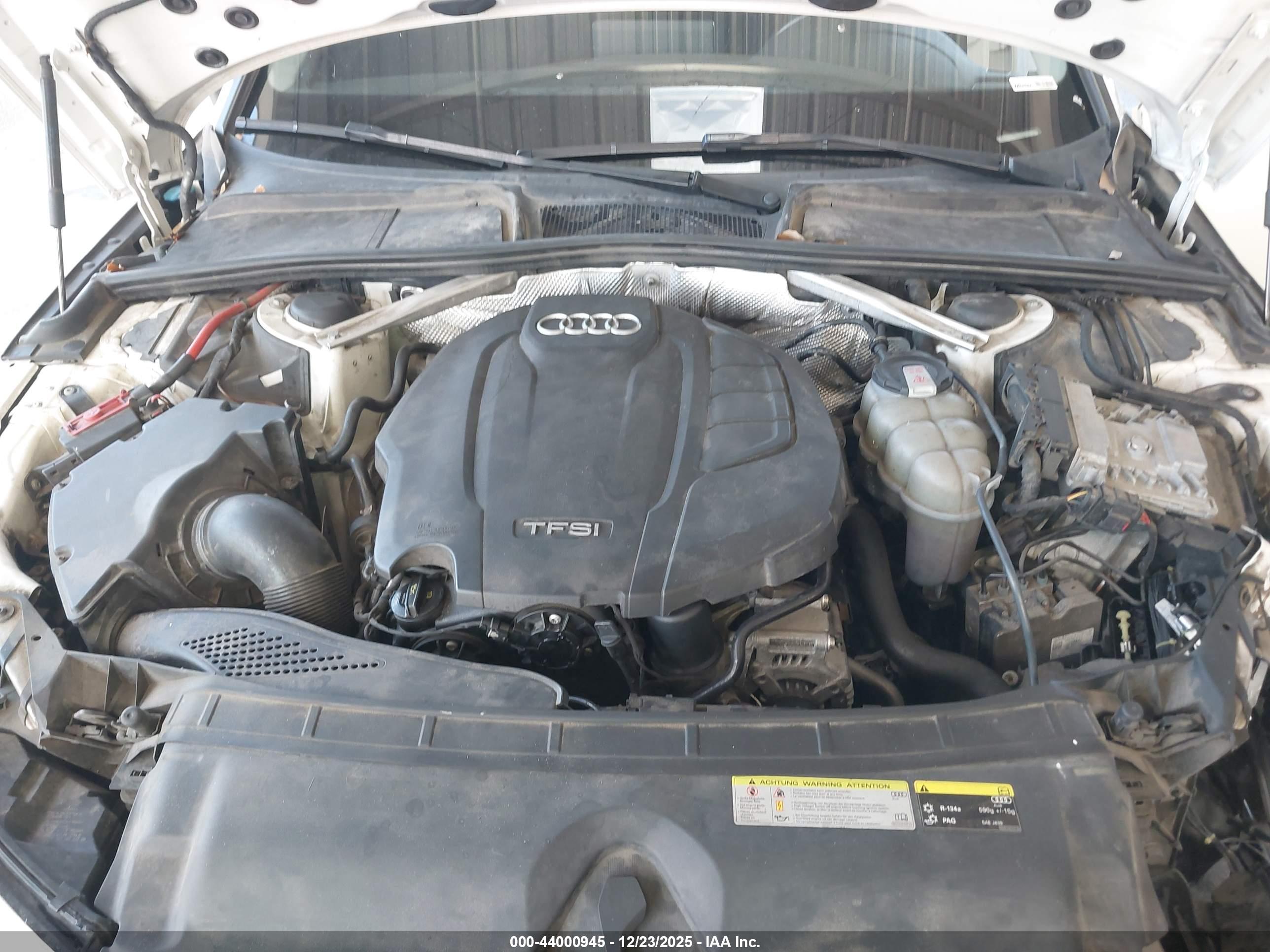 AUDI A4 image 10