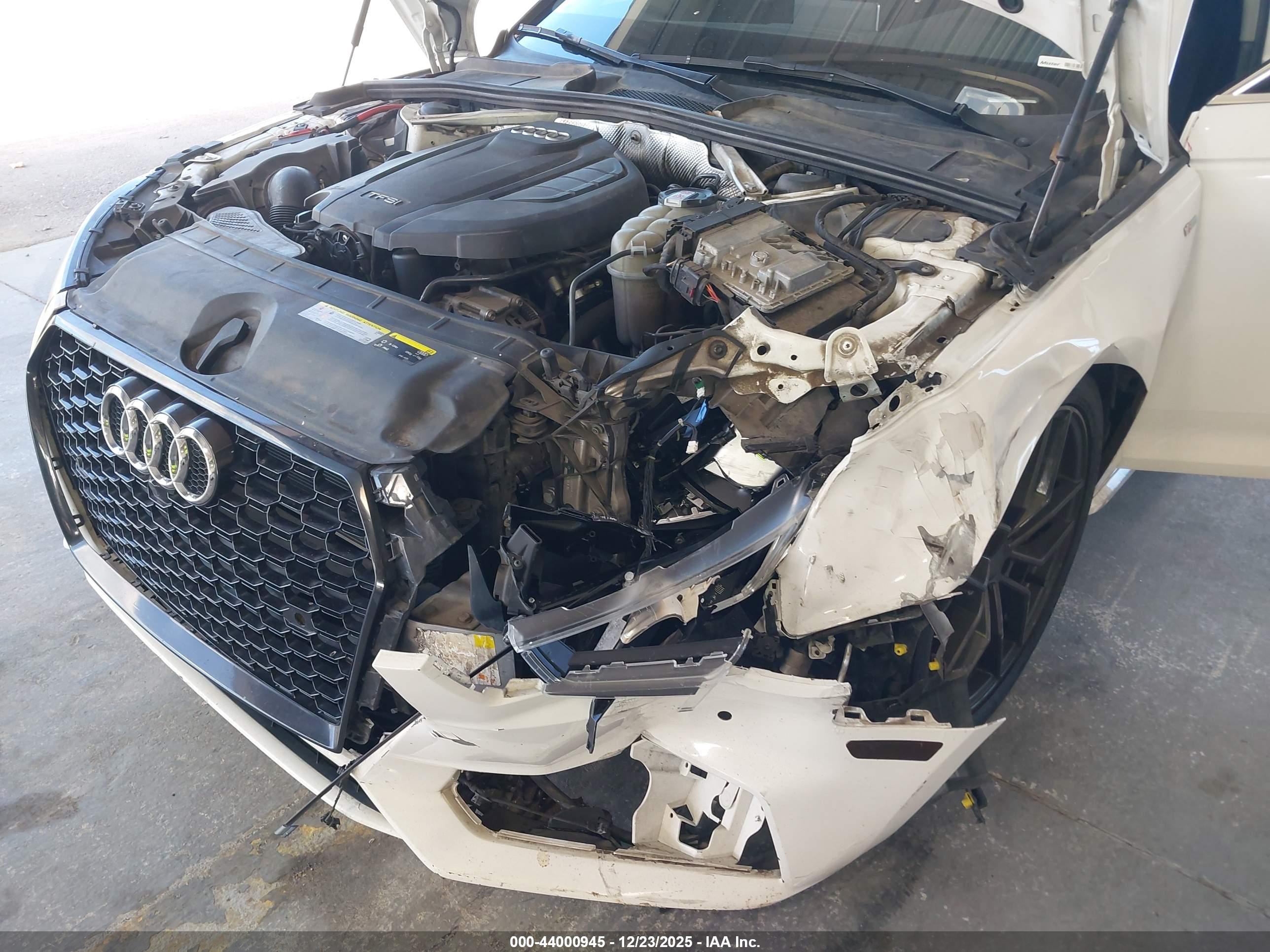 AUDI A4 image 6