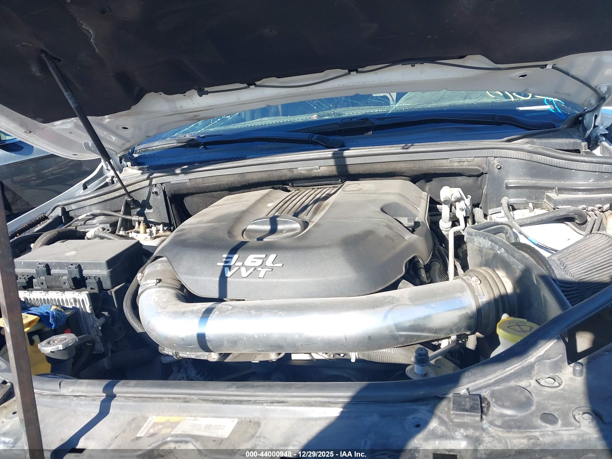 JEEP GRAND image 10