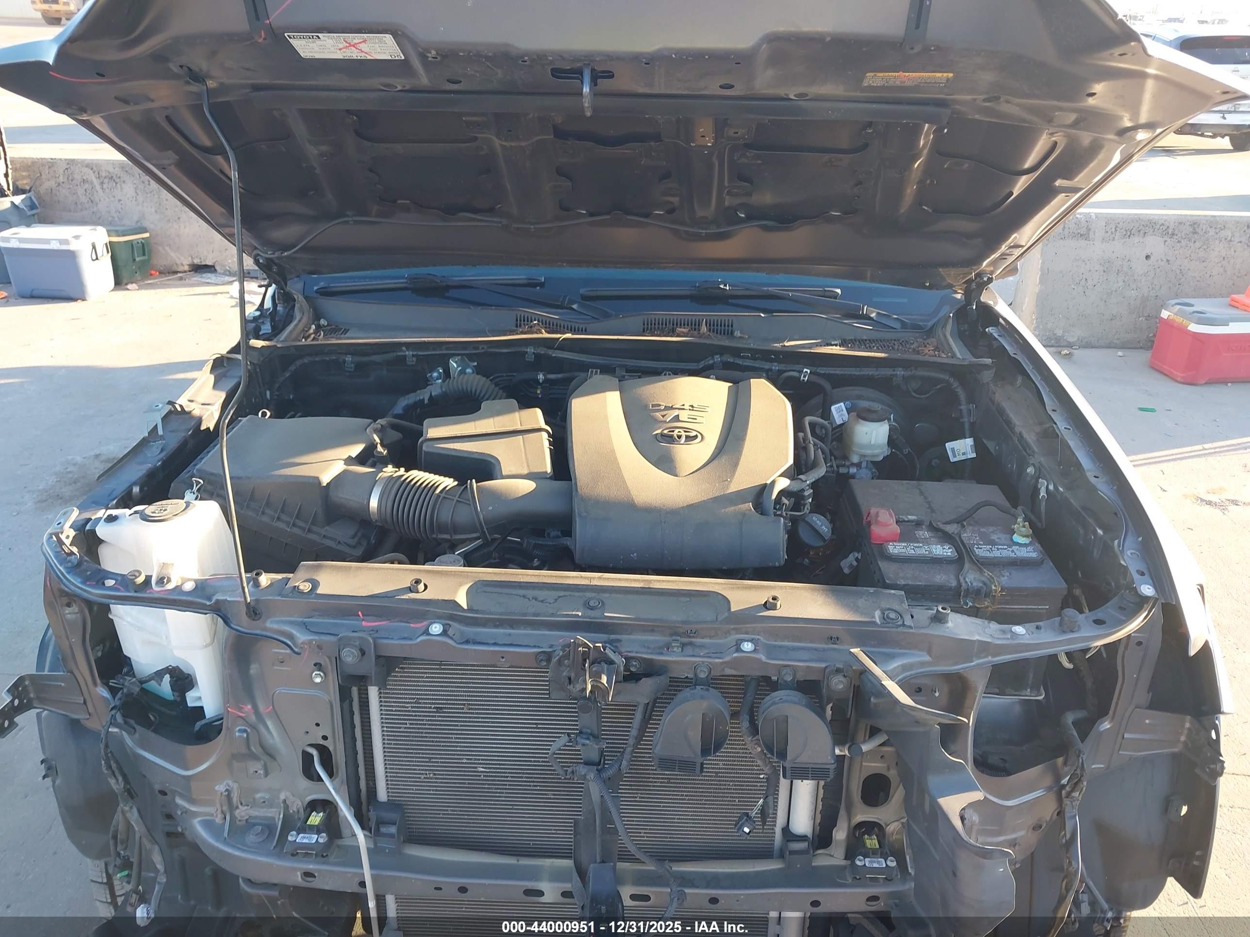 TOYOTA TACOMA image 10
