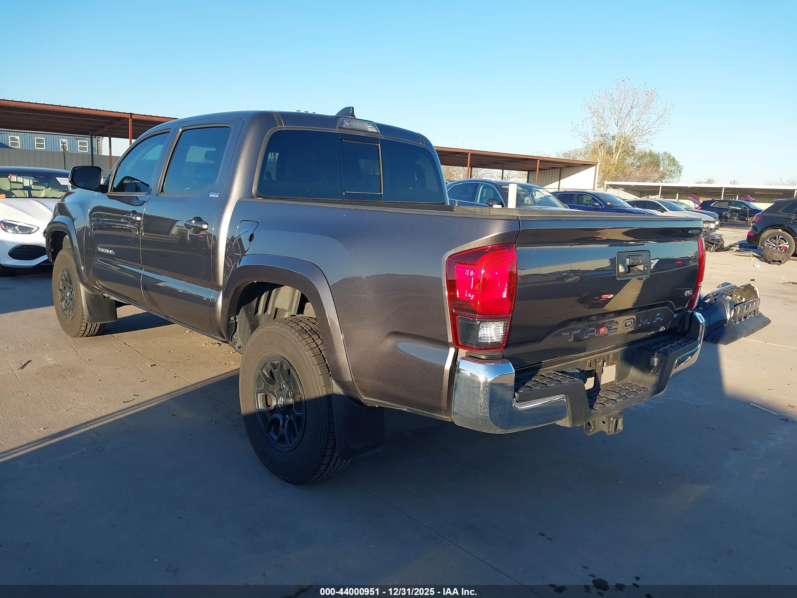 TOYOTA TACOMA image 3