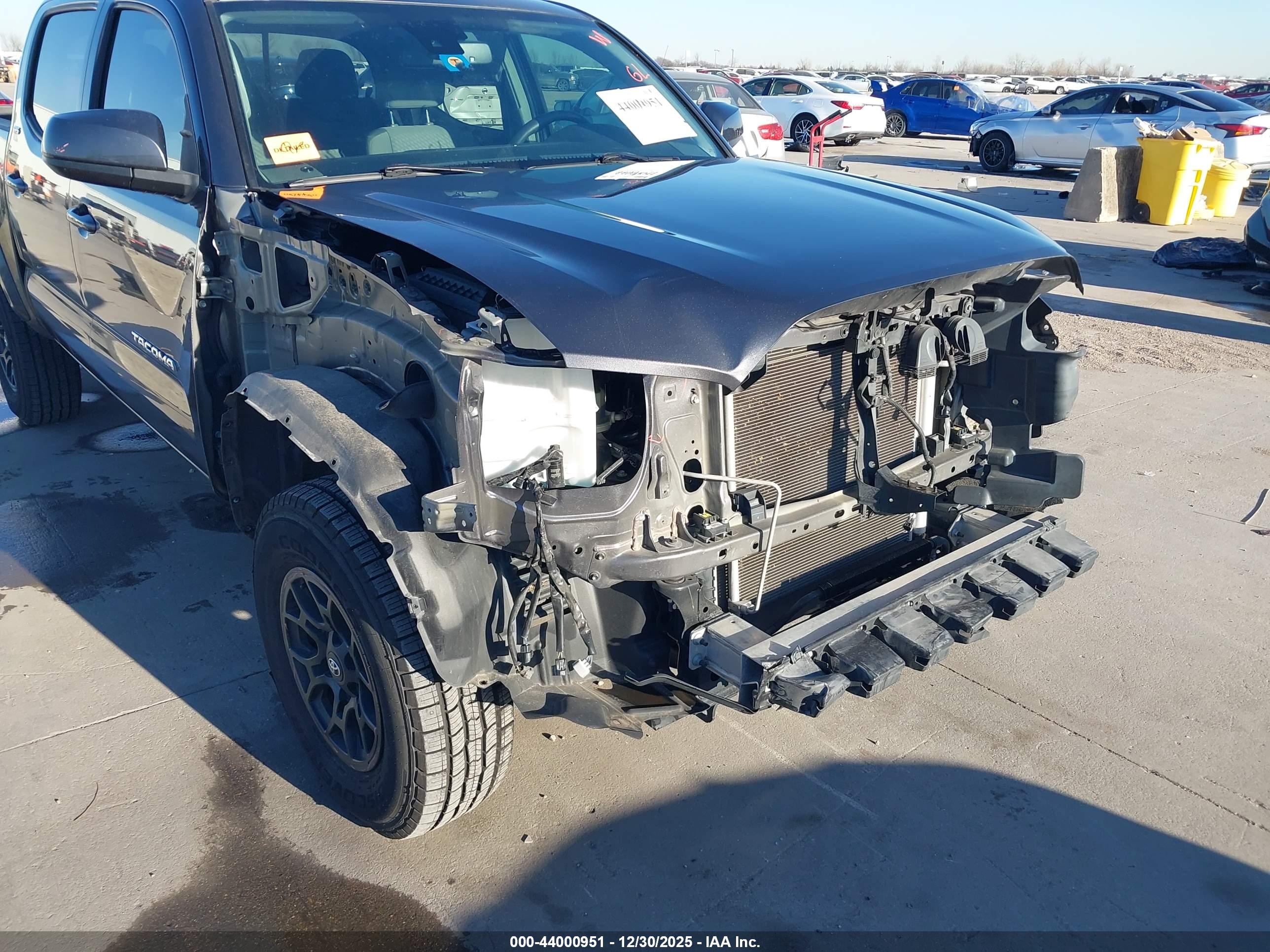 TOYOTA TACOMA image 6