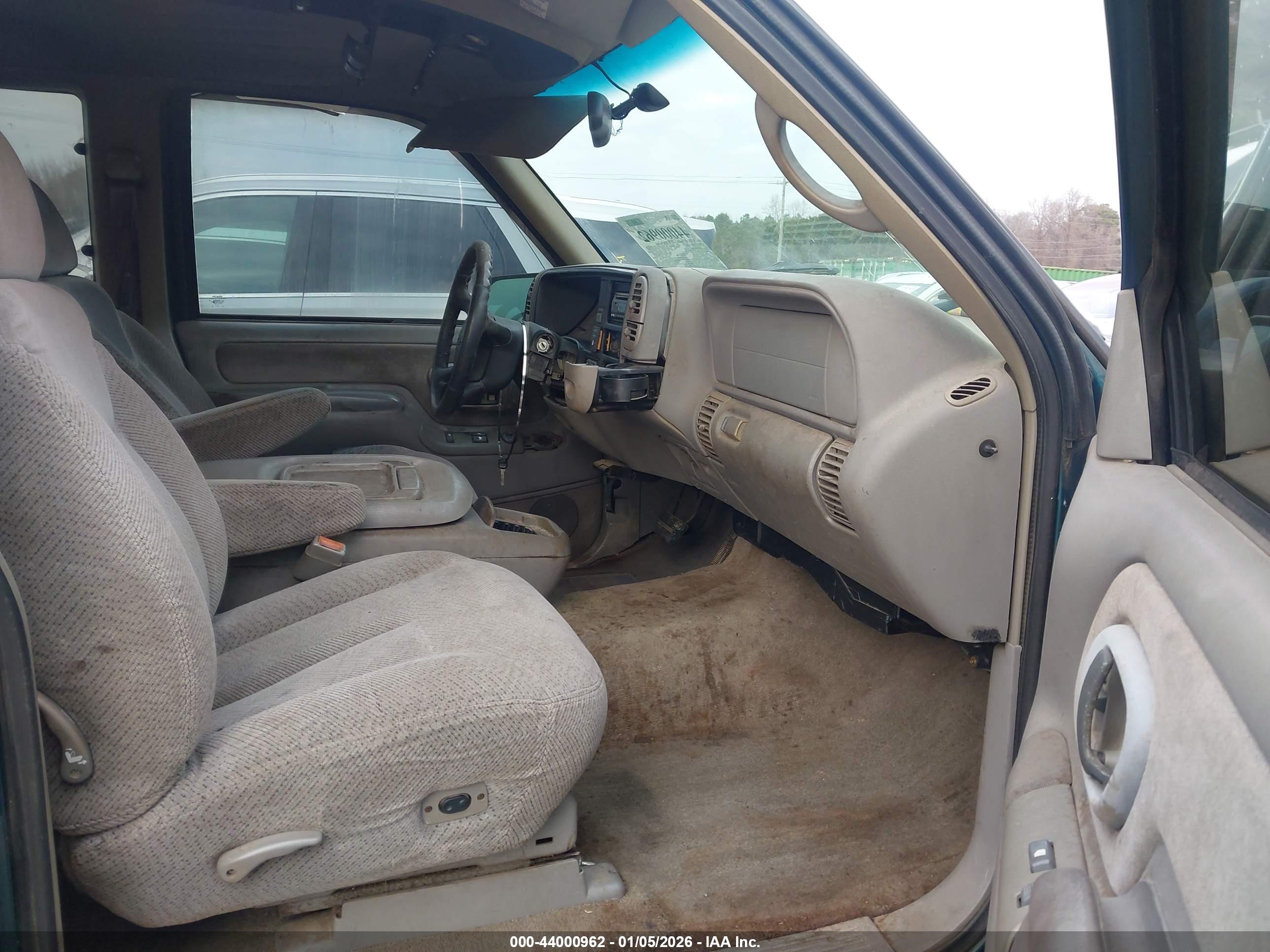 CHEVROLET K1500 image 5