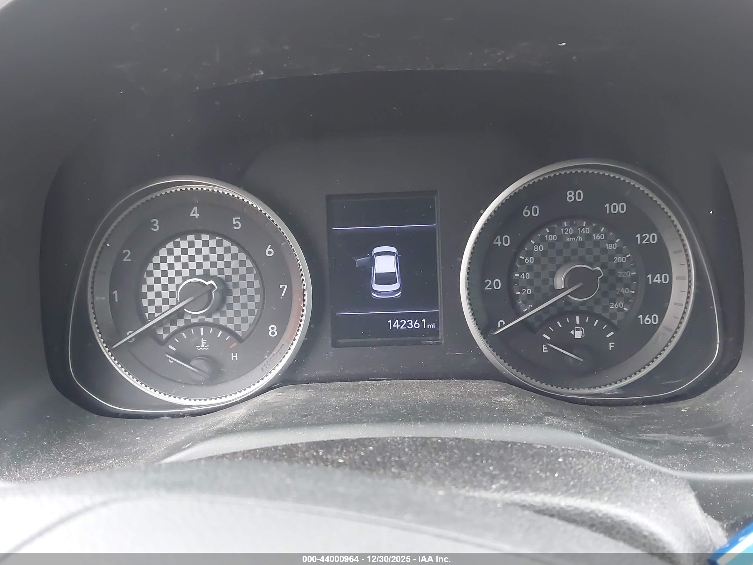 HYUNDAI ELANTRA image 7