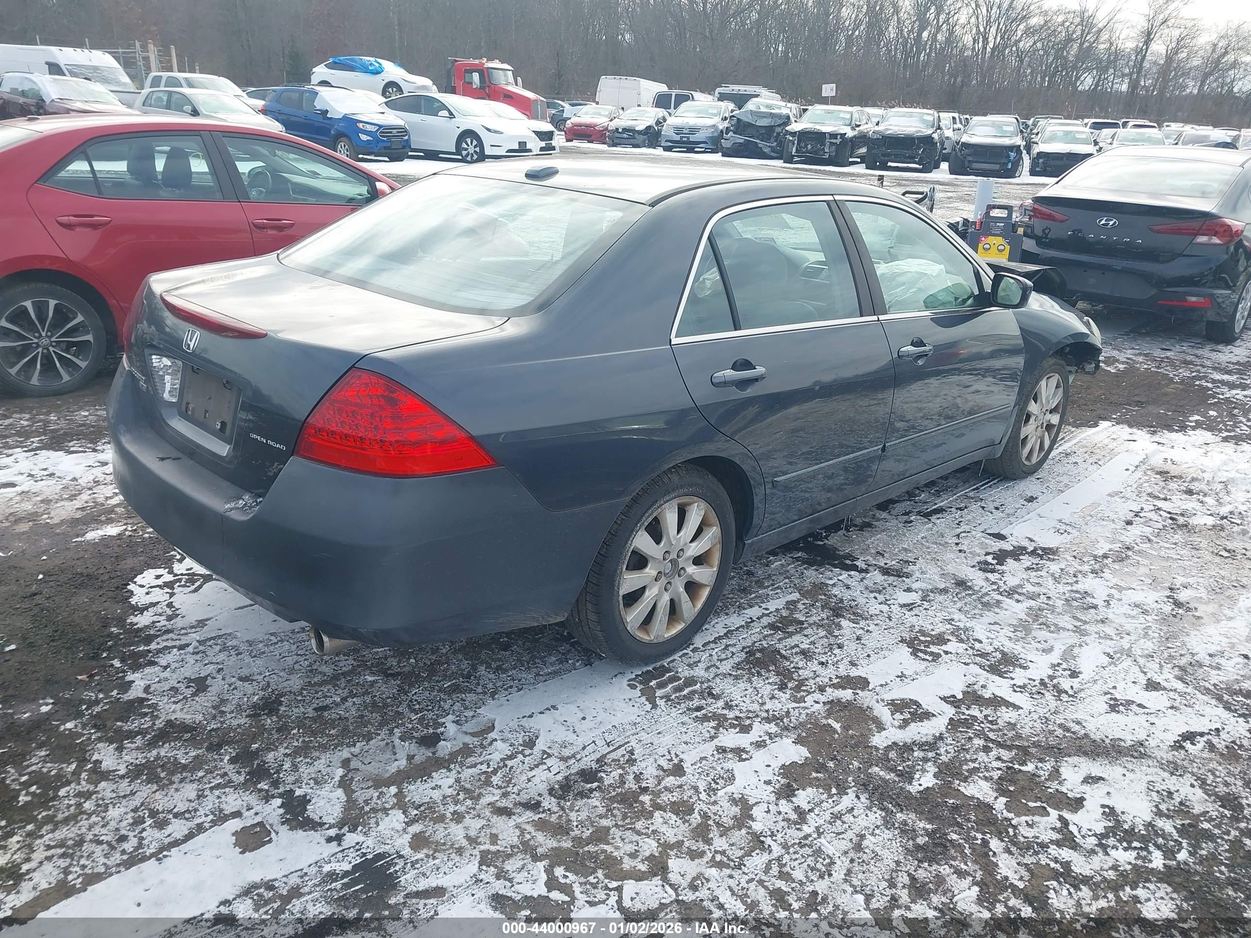 HONDA ACCORD image 4