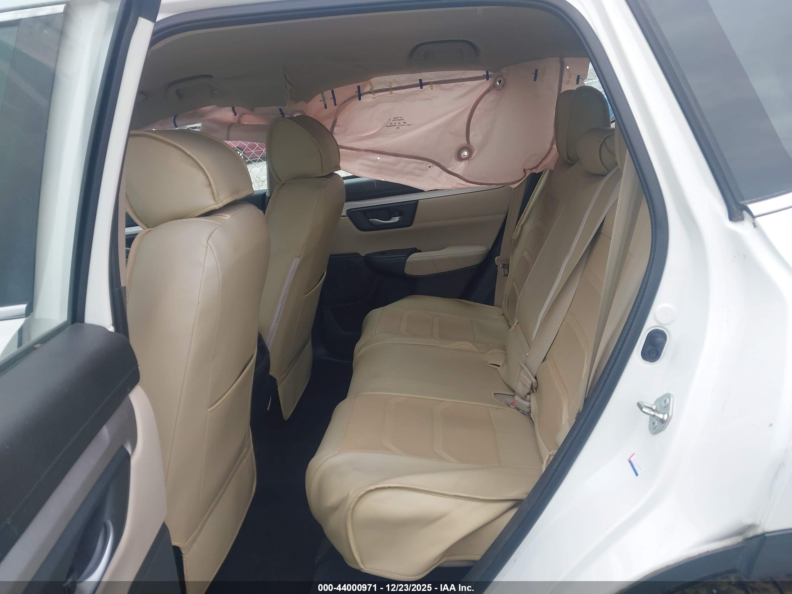 HONDA CR-V image 8