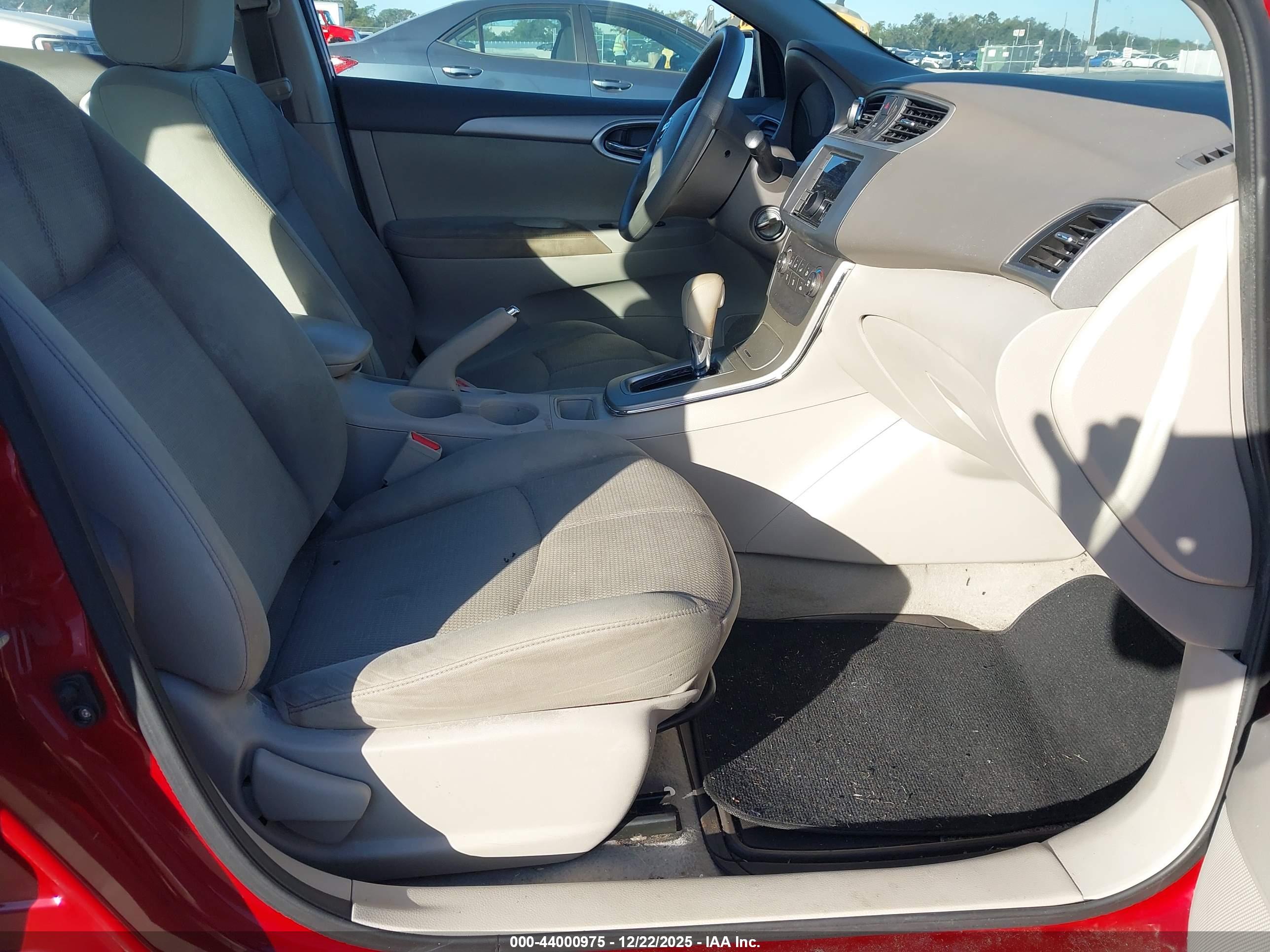 NISSAN SENTRA image 5