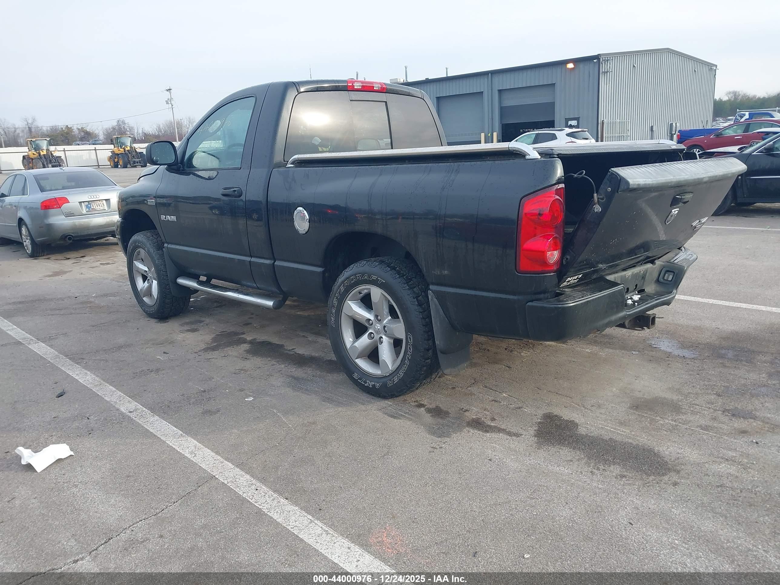DODGE RAM image 3
