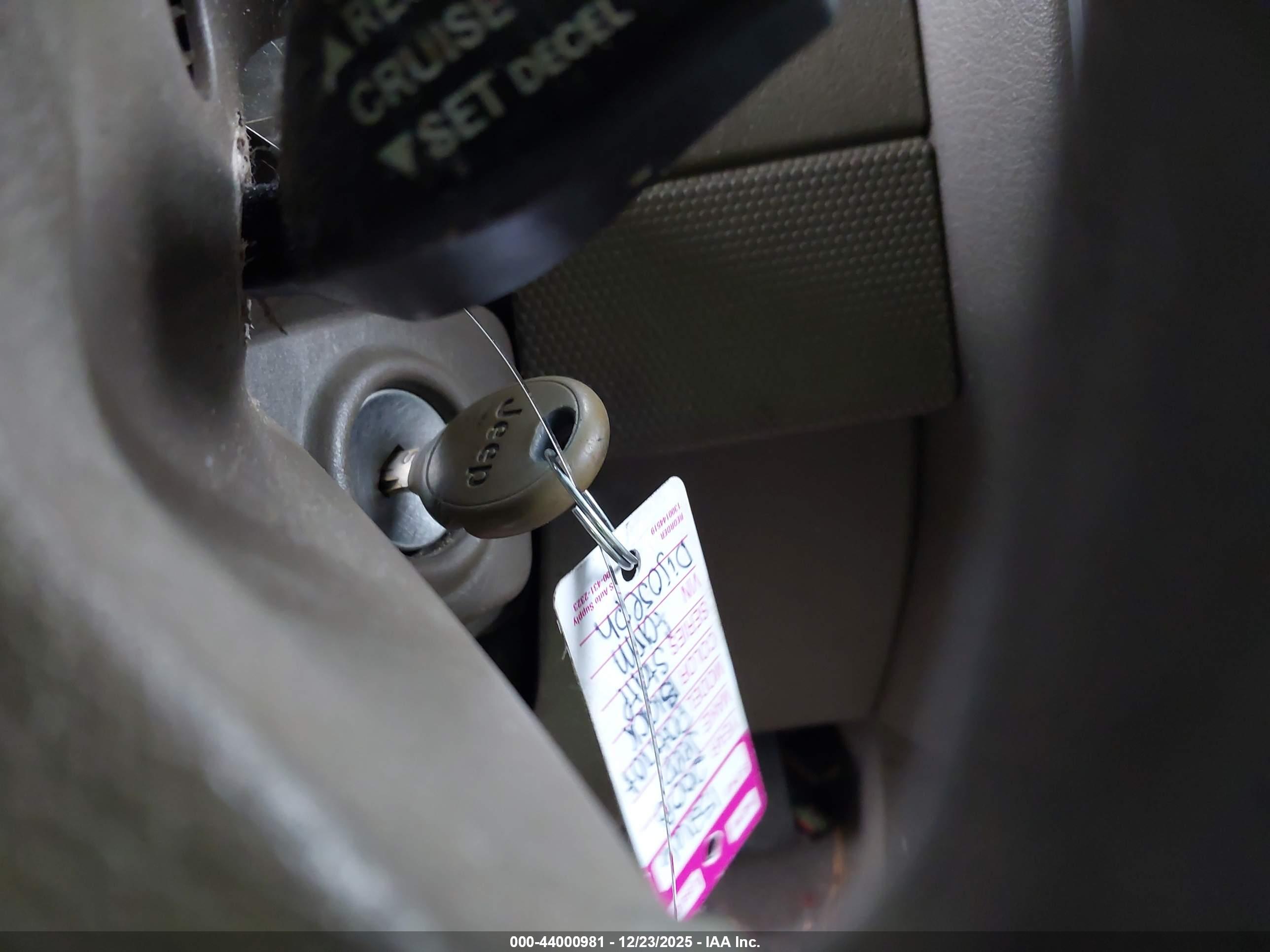 JEEP PATRIOT image 11