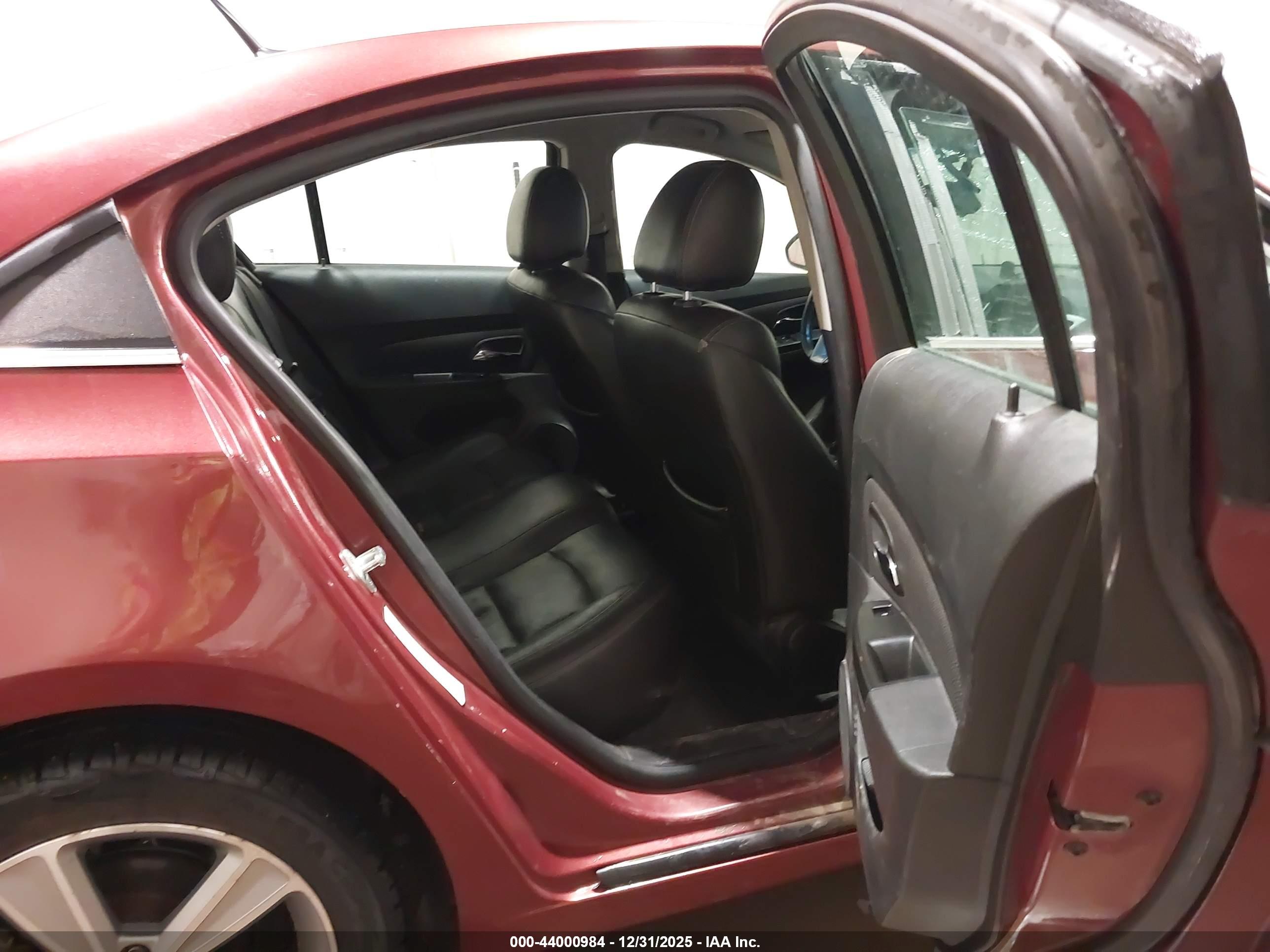 CHEVROLET CRUZE image 8