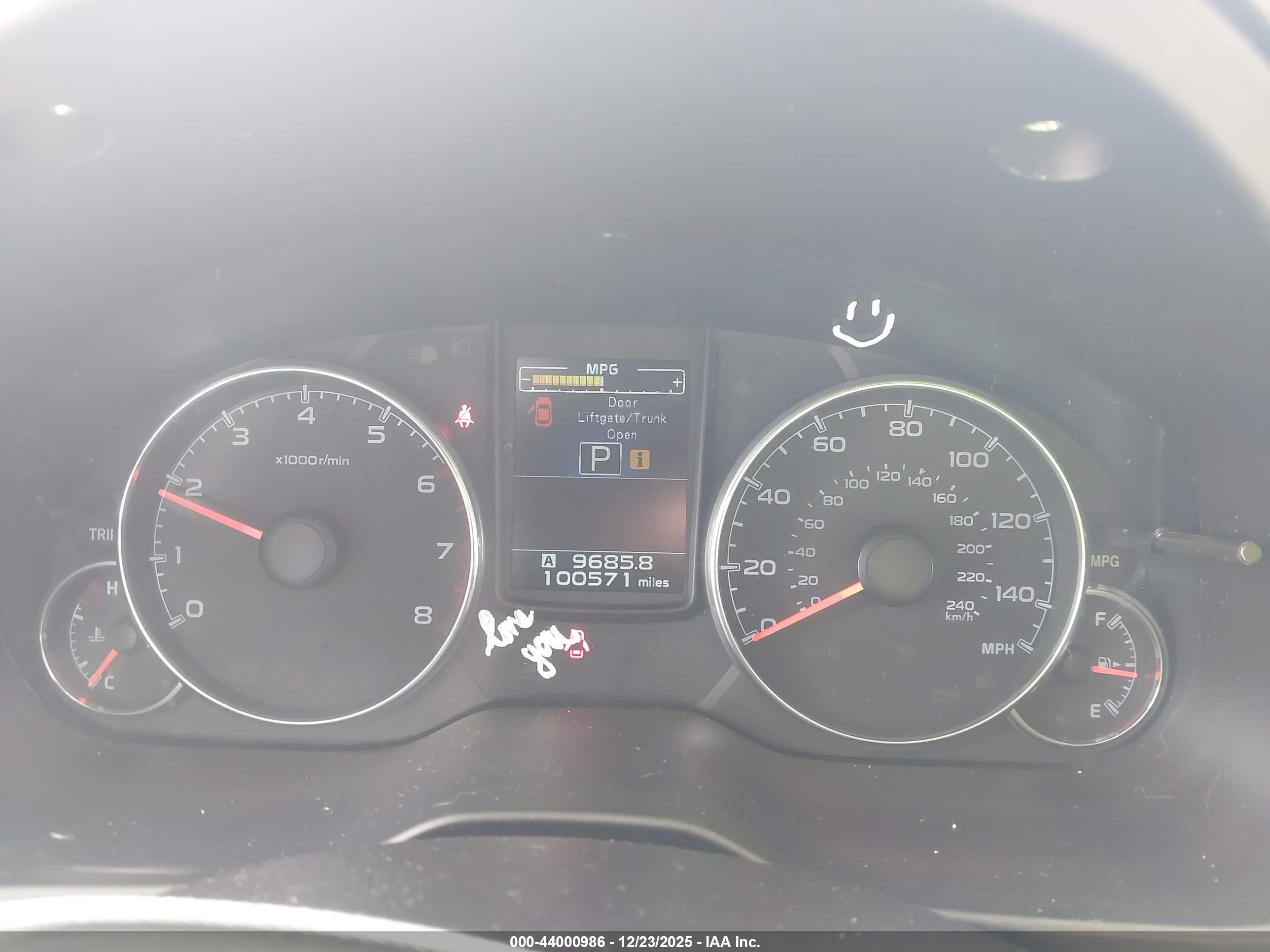 SUBARU OUTBACK image 7