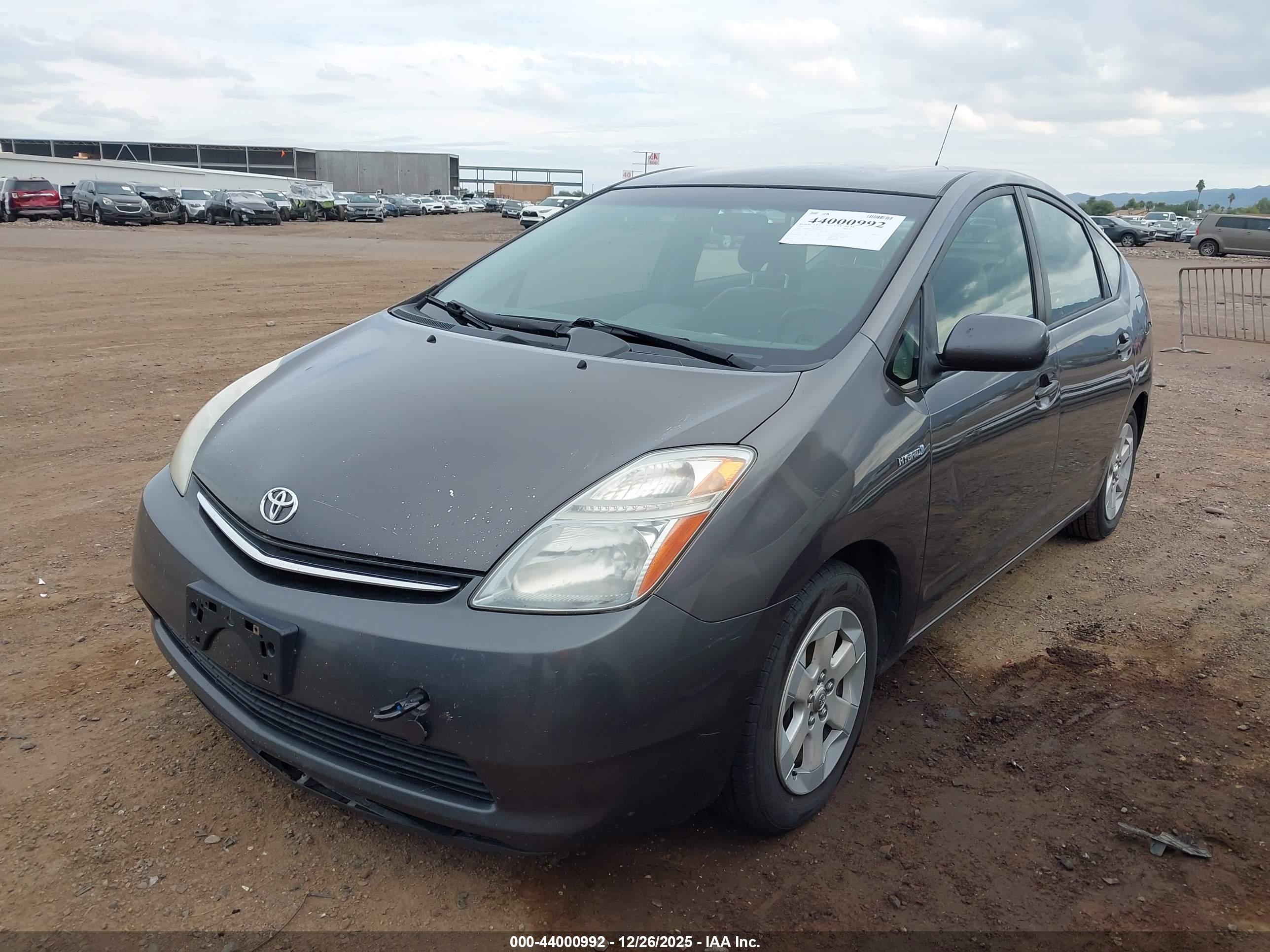 TOYOTA PRIUS image 2