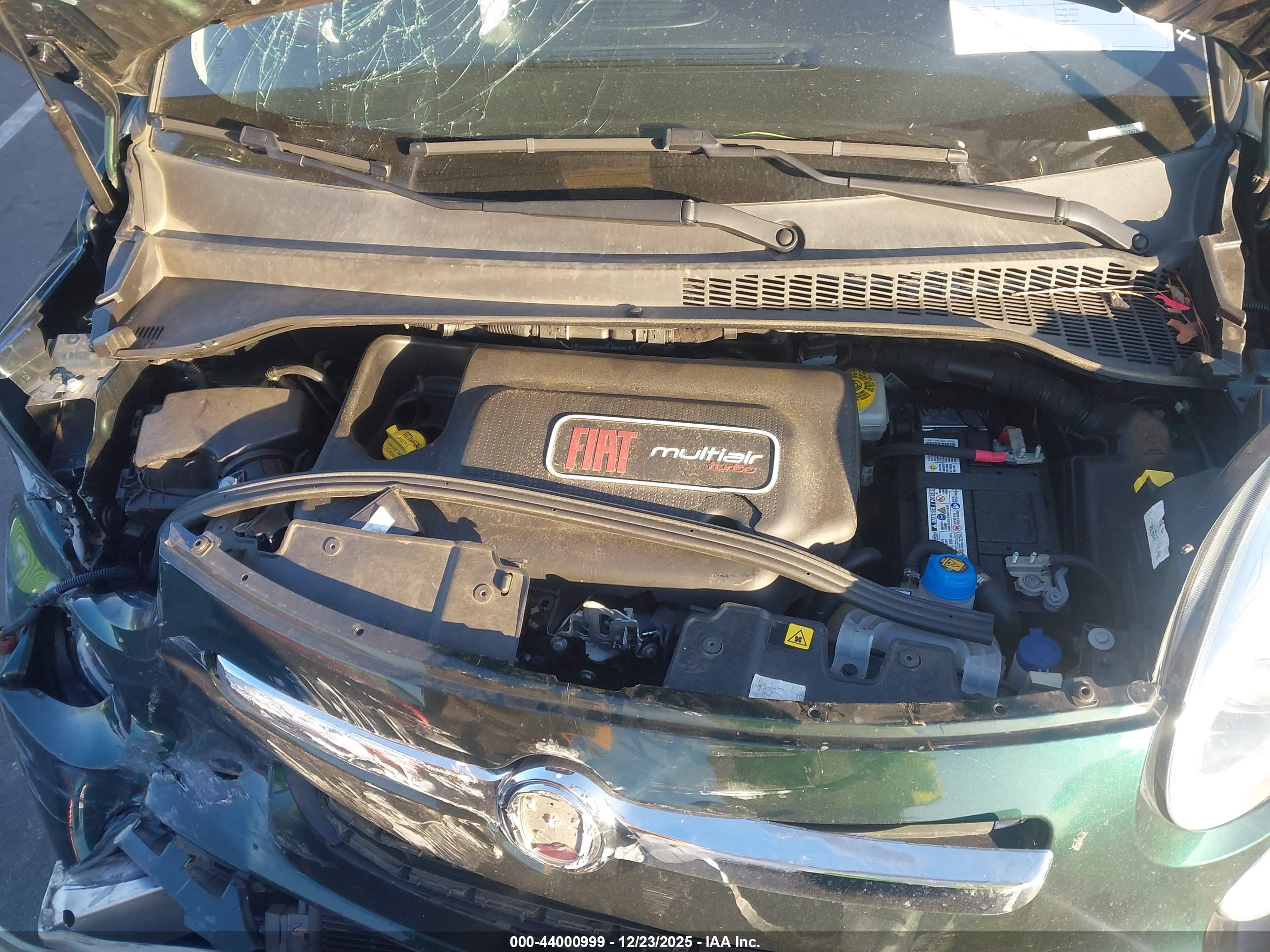 FIAT 500L image 10