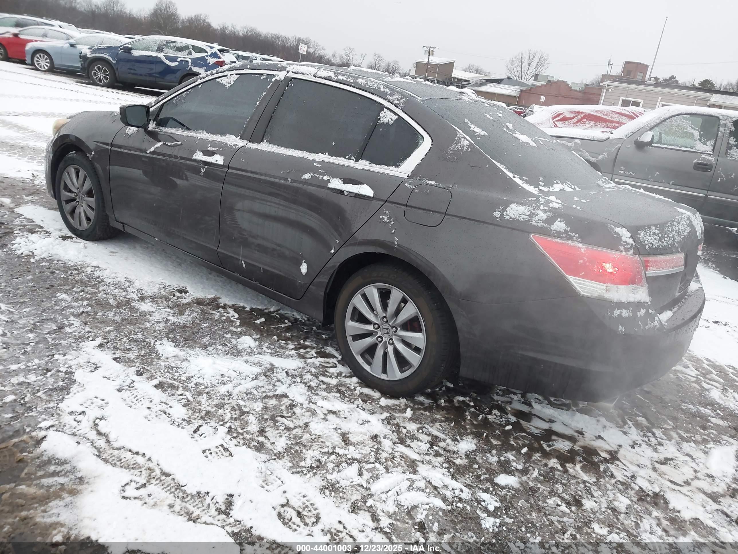 HONDA ACCORD image 3