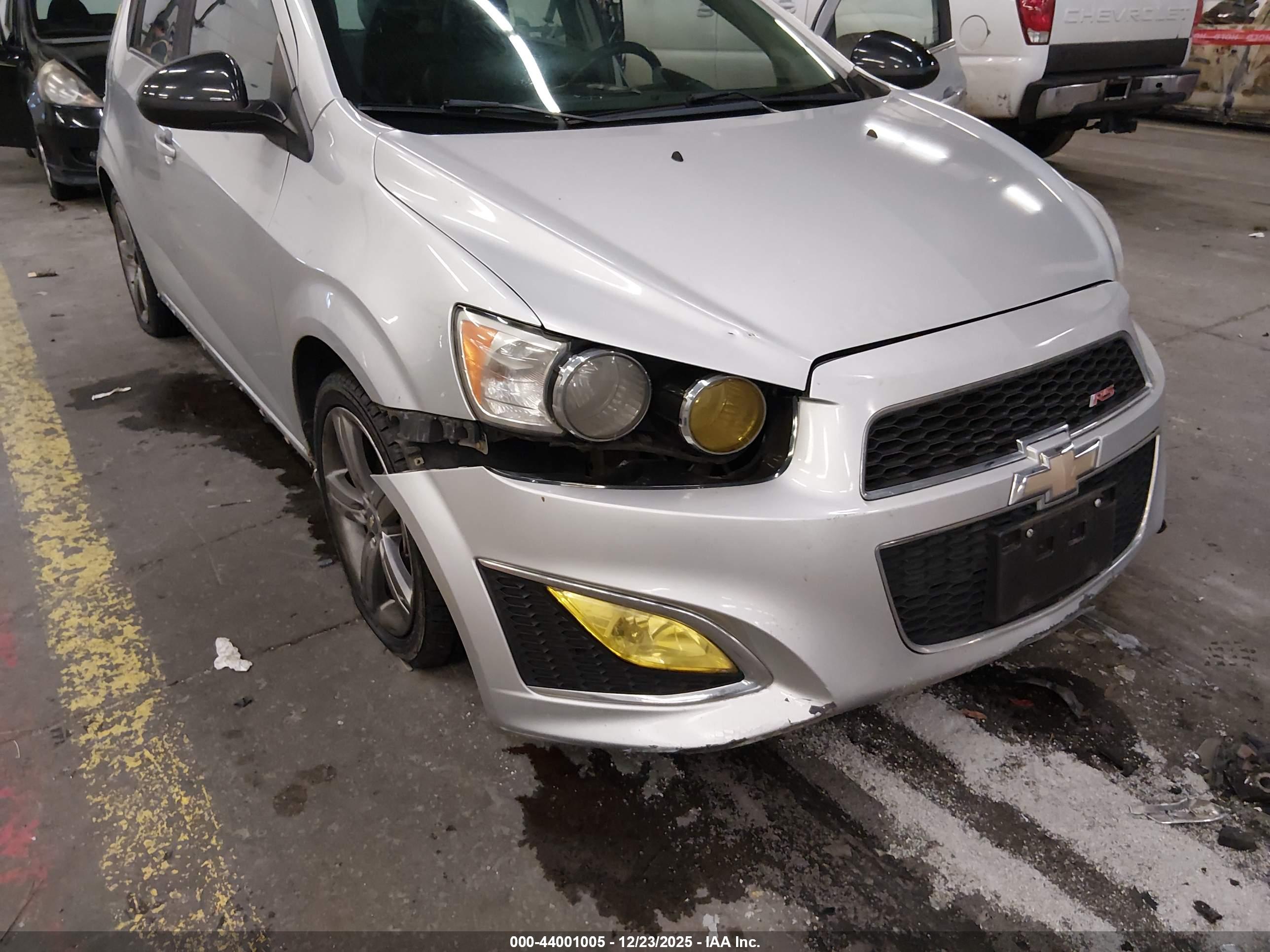 CHEVROLET SONIC image 6