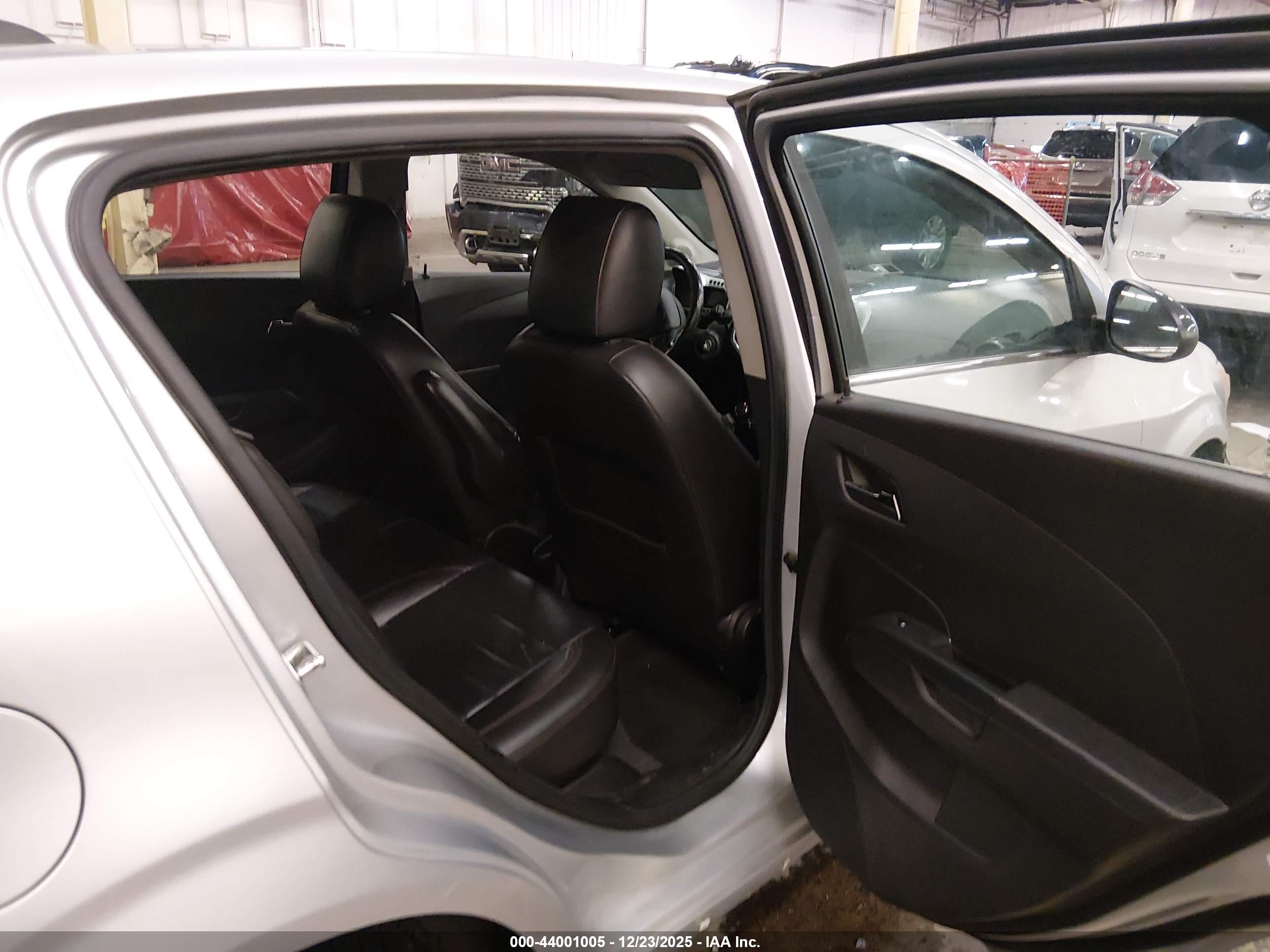 CHEVROLET SONIC image 8